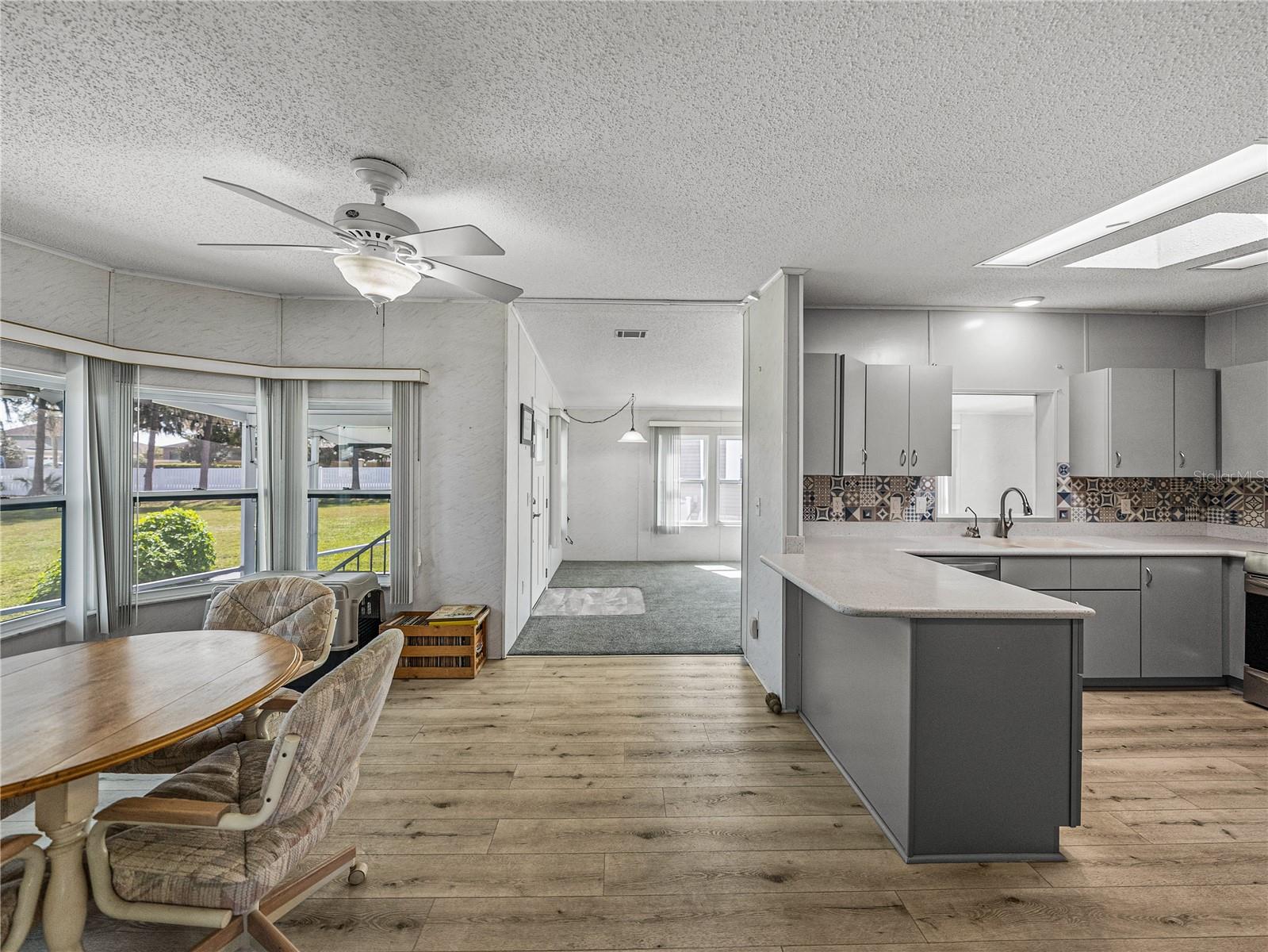 8925 SOUTHSHORE CT