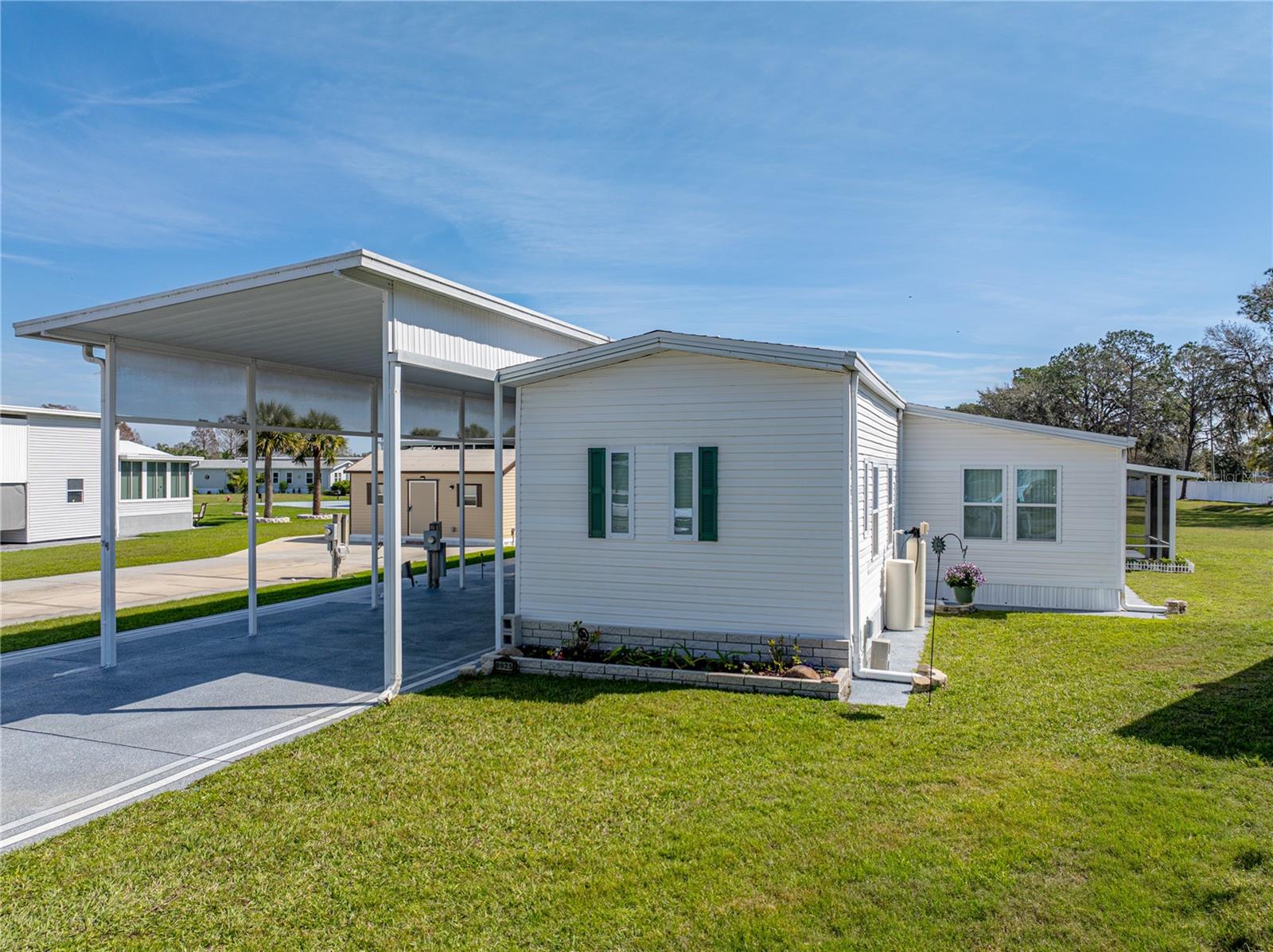 8925 SOUTHSHORE CT