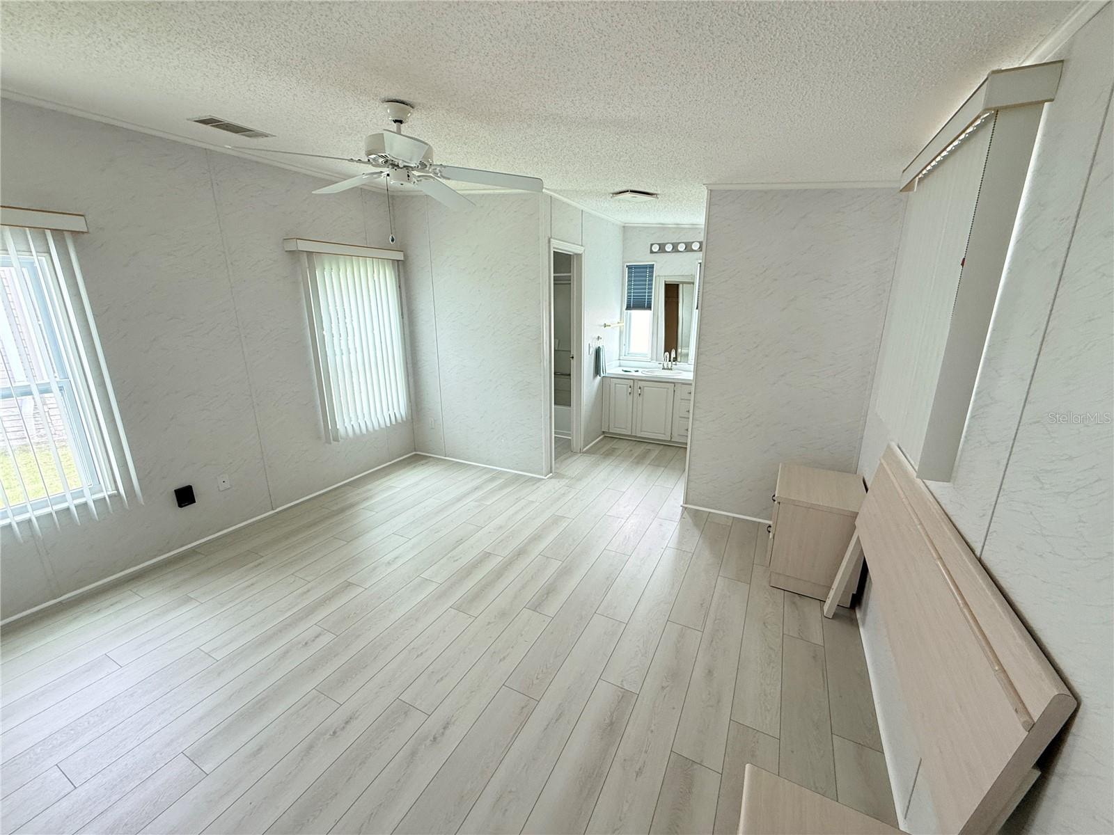 8925 SOUTHSHORE CT