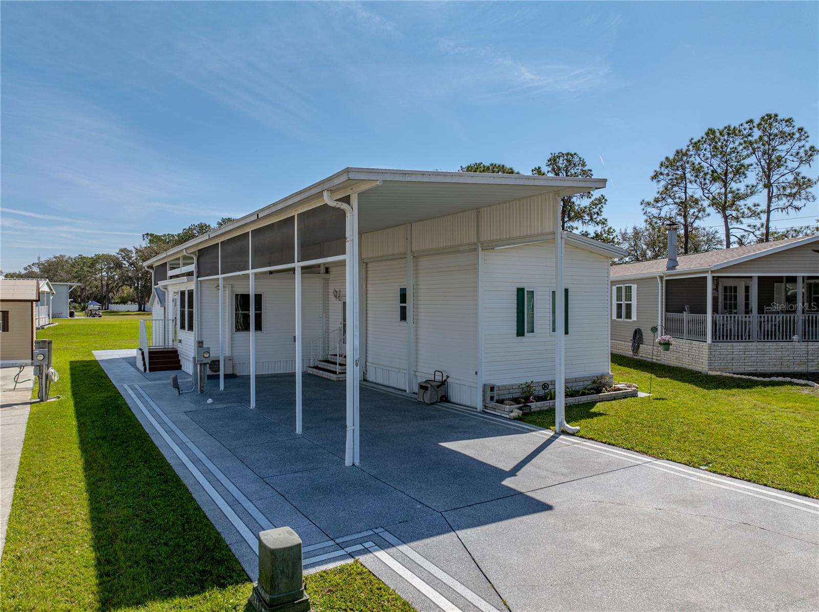 8925 SOUTHSHORE CT