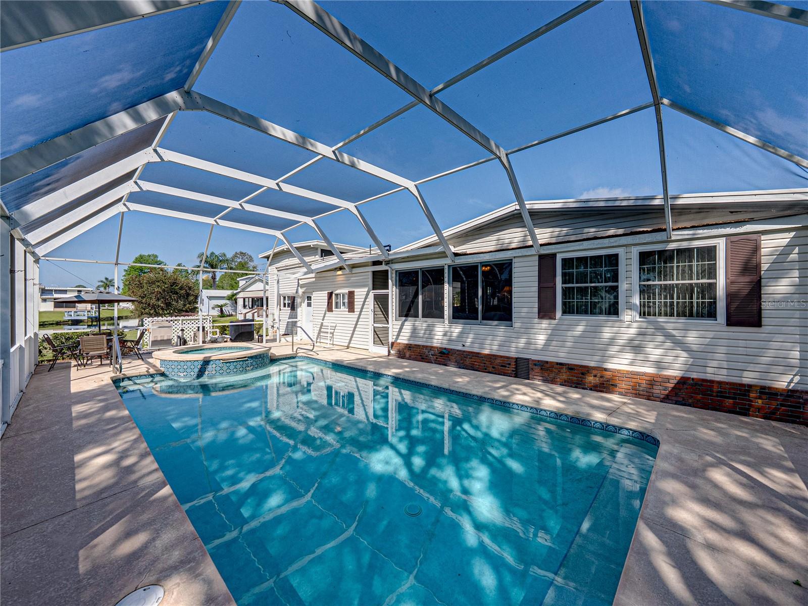 5177 ISLAND VIEW CIR S