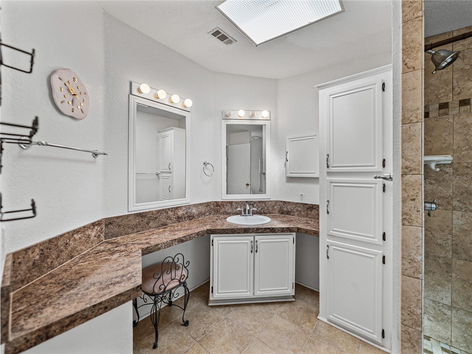 5177 ISLAND VIEW CIR S