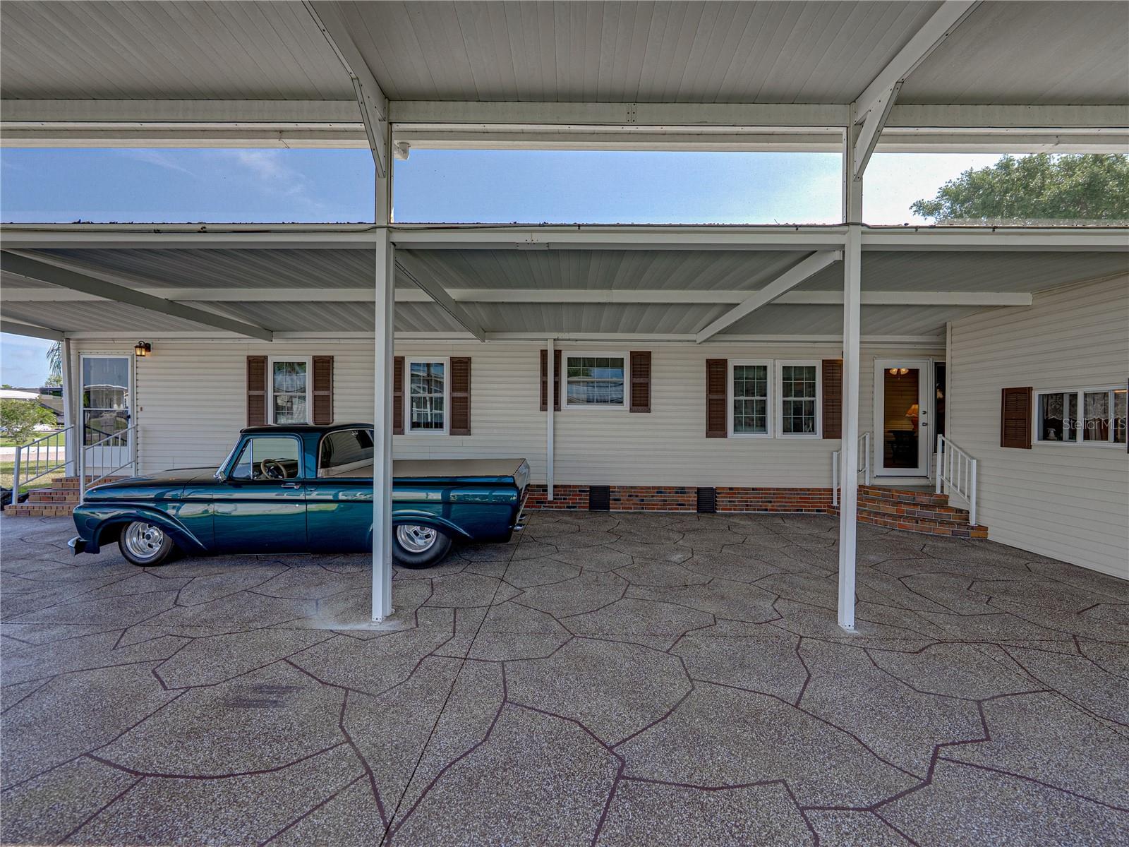 5177 ISLAND VIEW CIR S