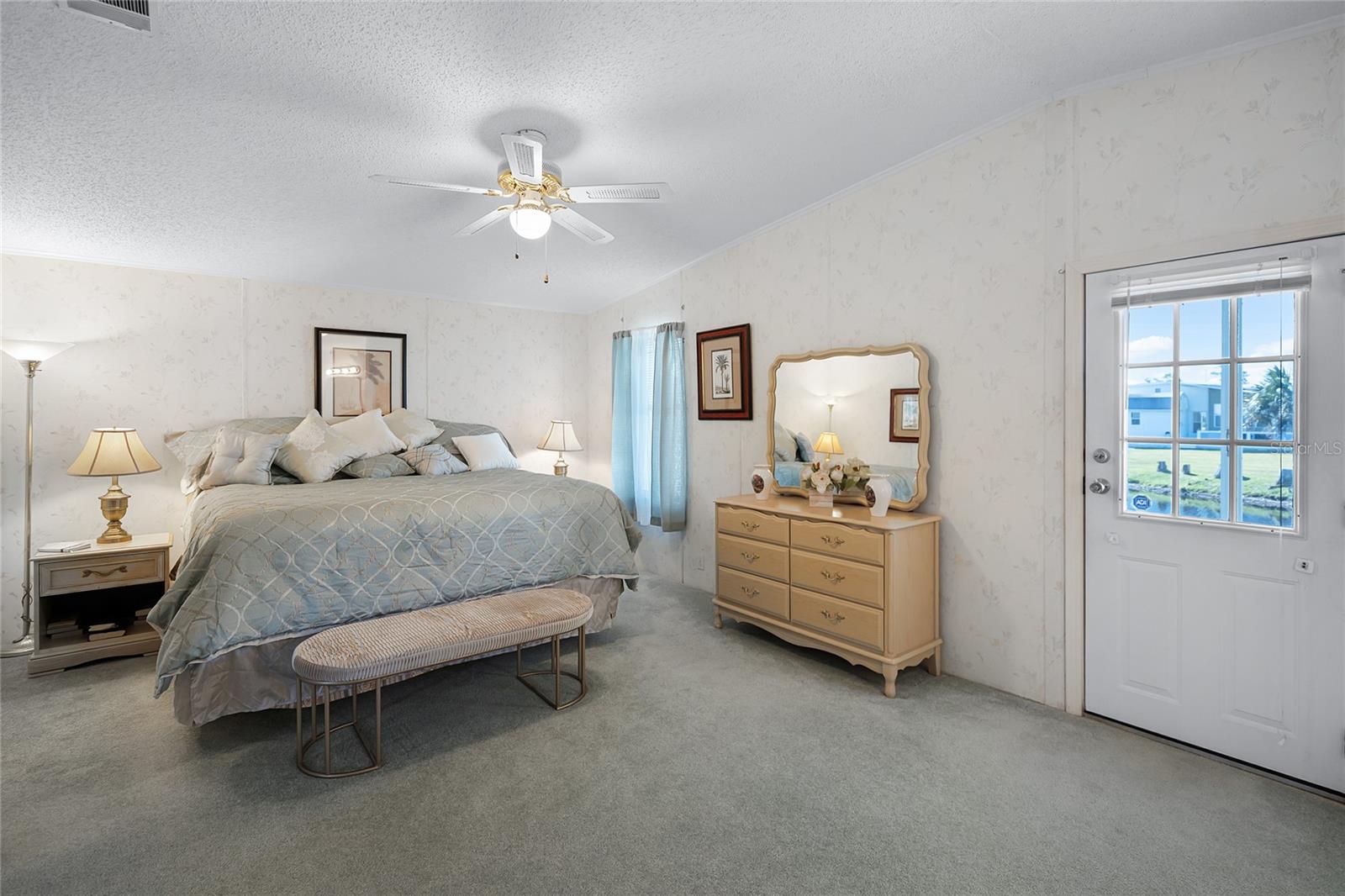 5153 ISLAND VIEW CIR S