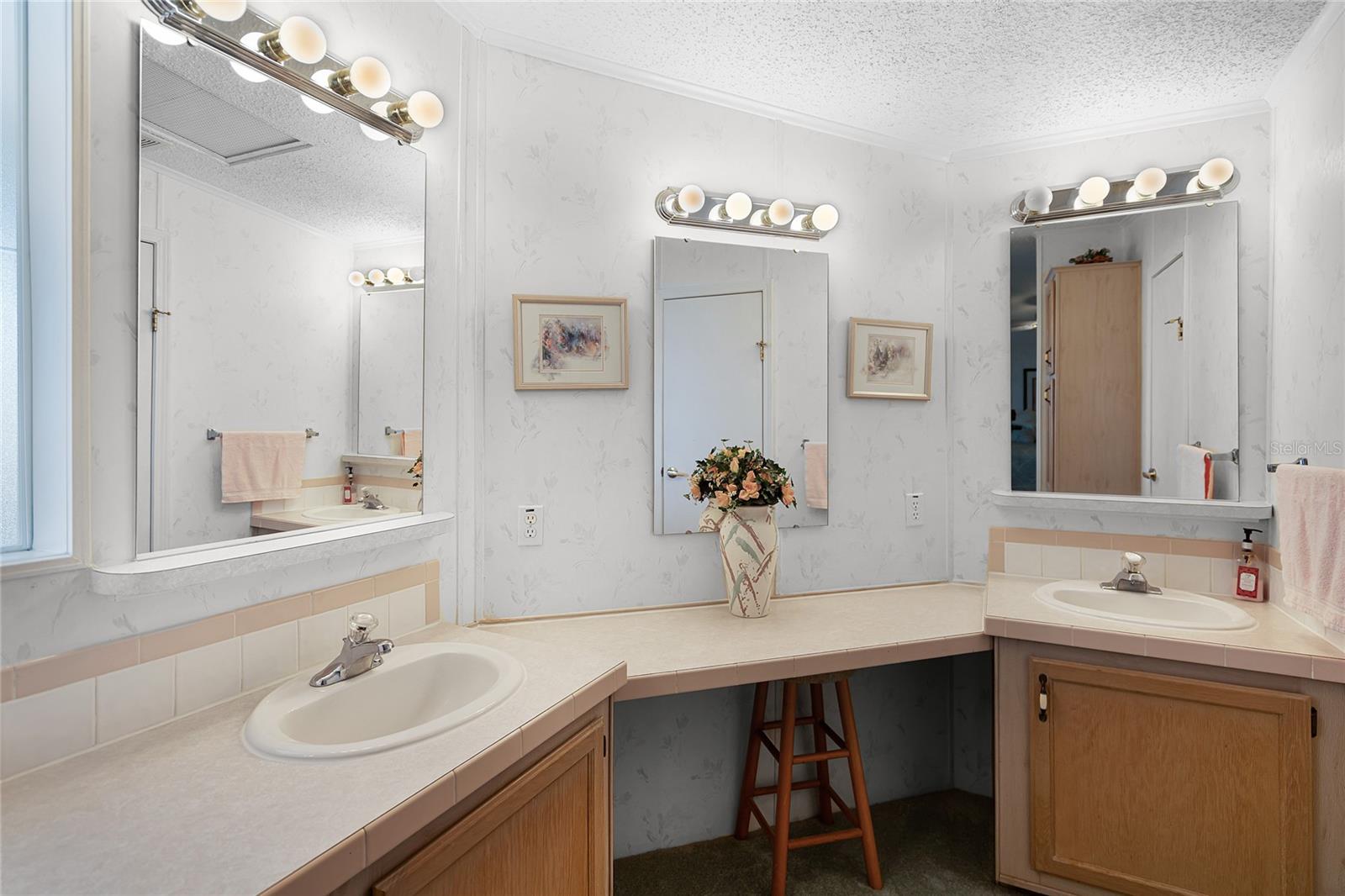 5153 ISLAND VIEW CIR S