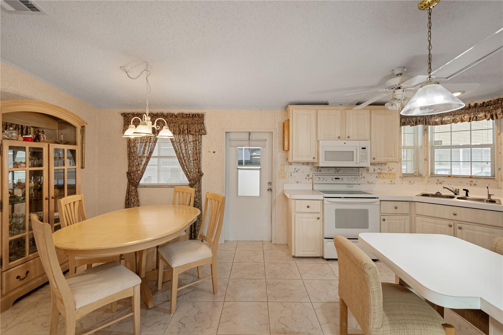 5130 ISLAND VIEW CIR N