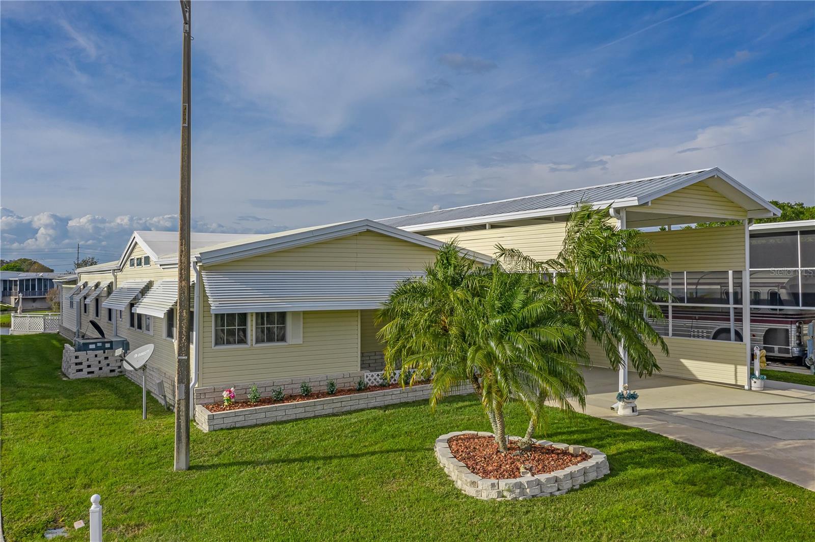 5130 ISLAND VIEW CIR N