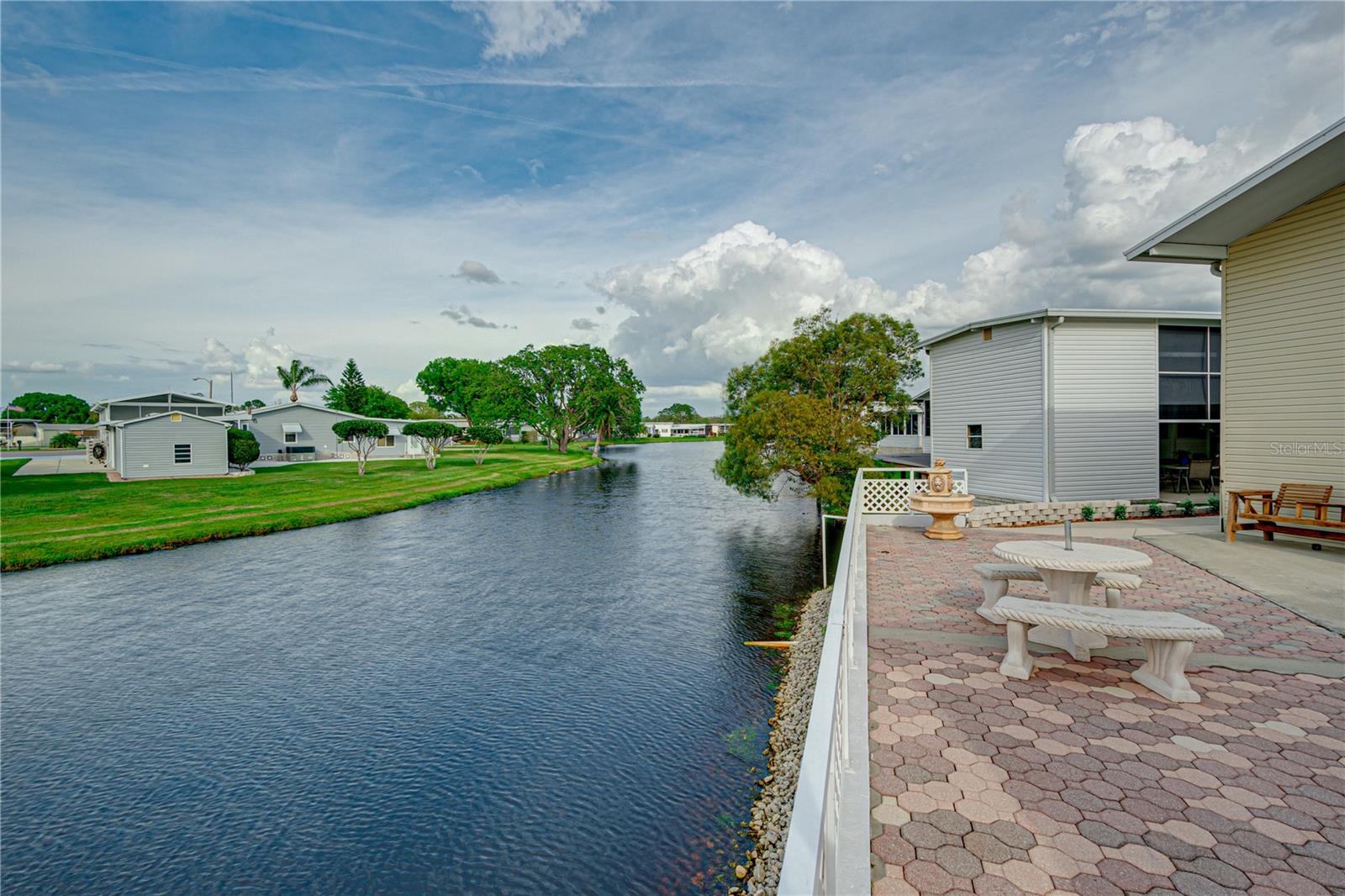 5130 ISLAND VIEW CIR N