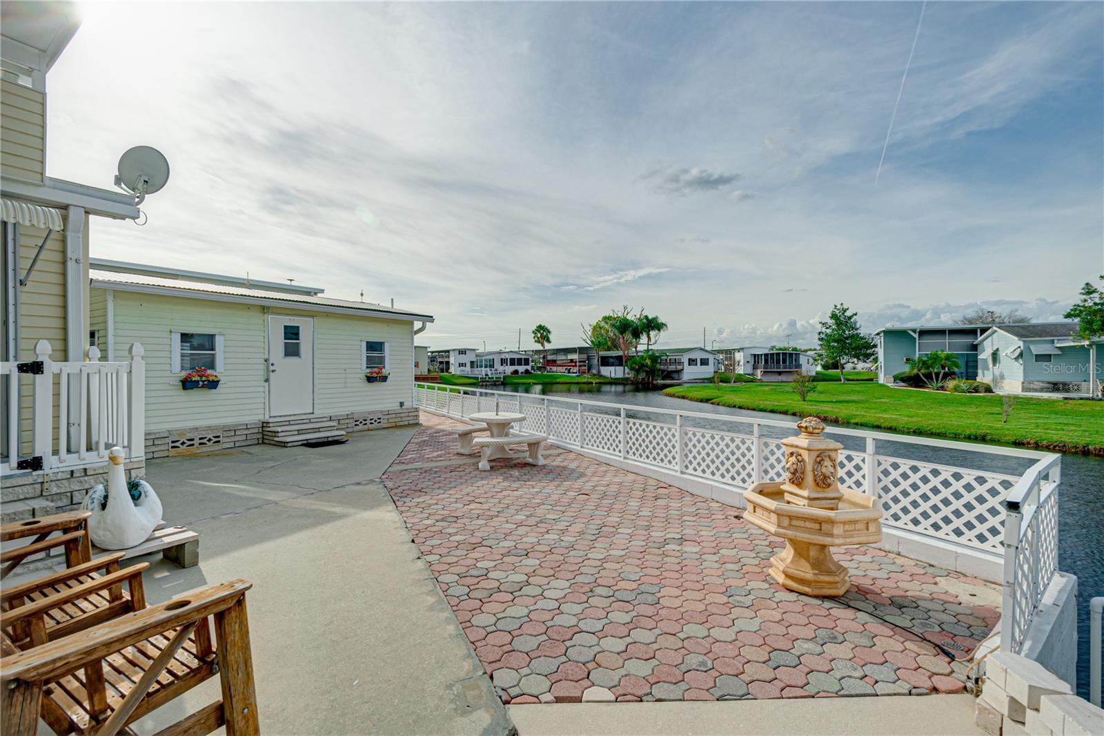 5130 ISLAND VIEW CIR N