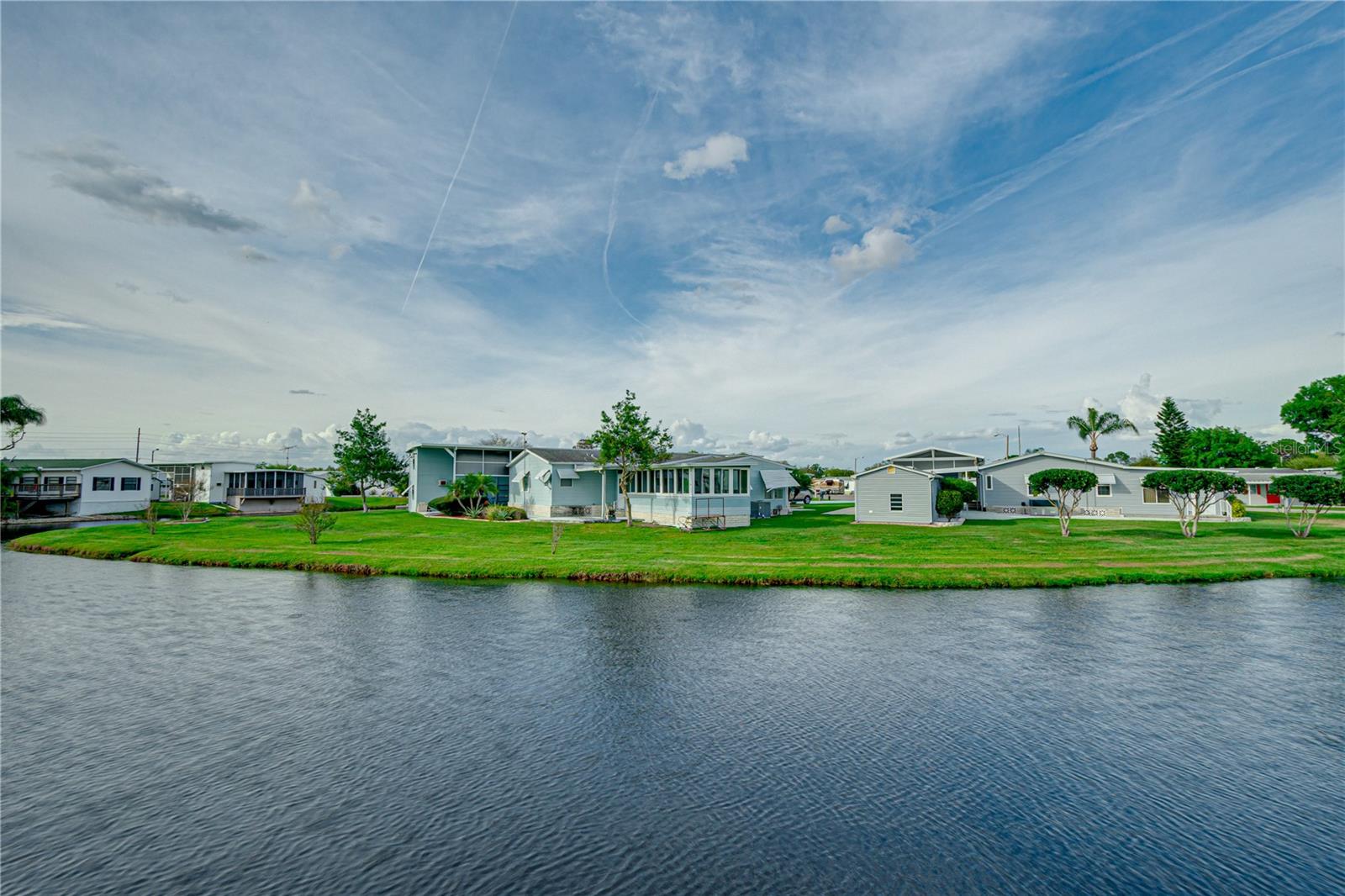 5130 ISLAND VIEW CIR N