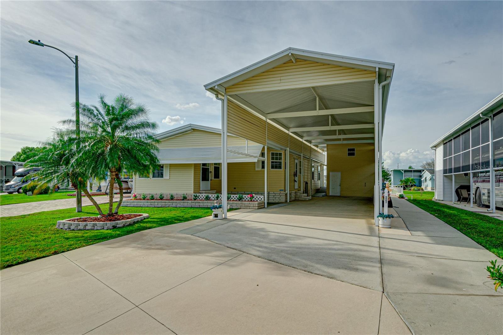 5130 ISLAND VIEW CIR N