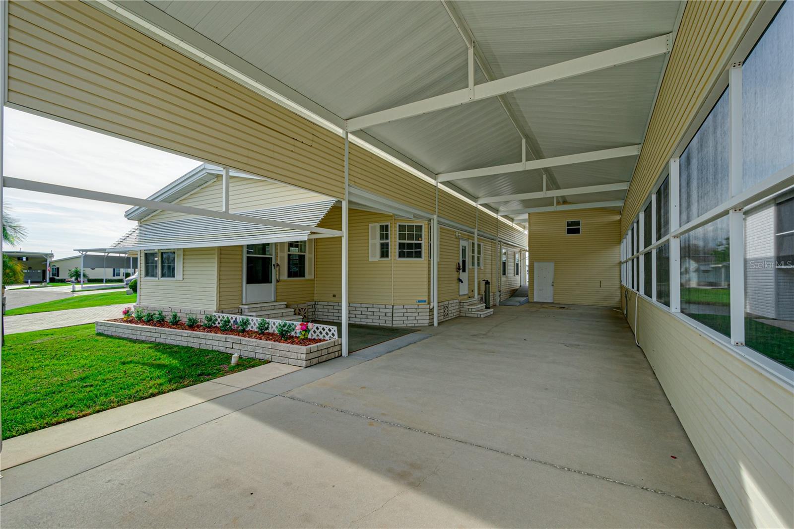 5130 ISLAND VIEW CIR N