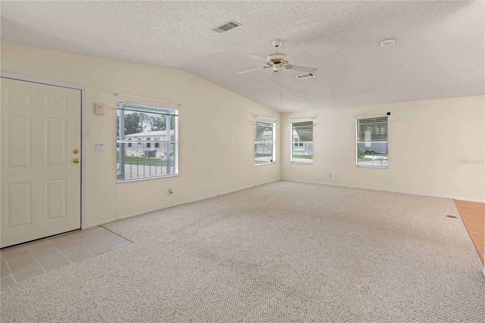 5176 SHORE LINE DR