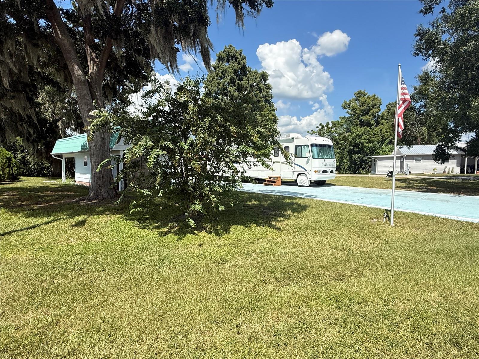 5036 SHORE LINE DR