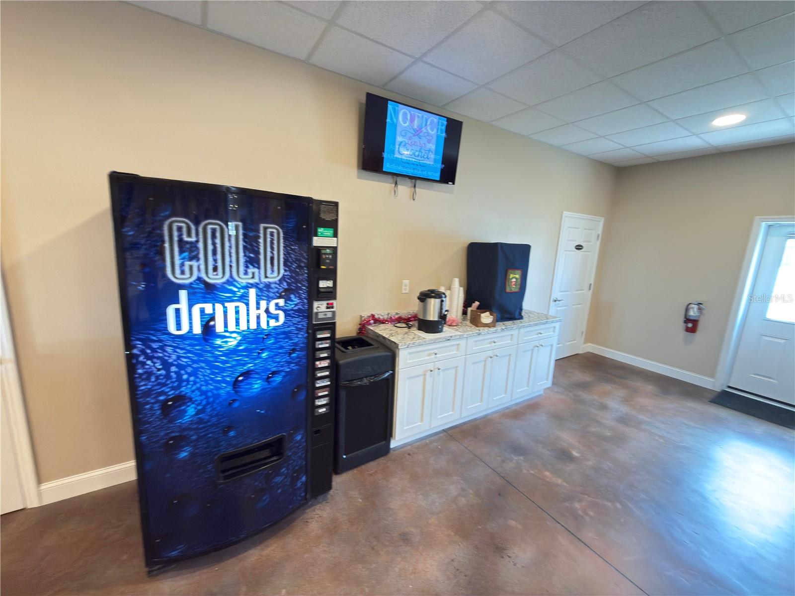 5036 SHORE LINE DR