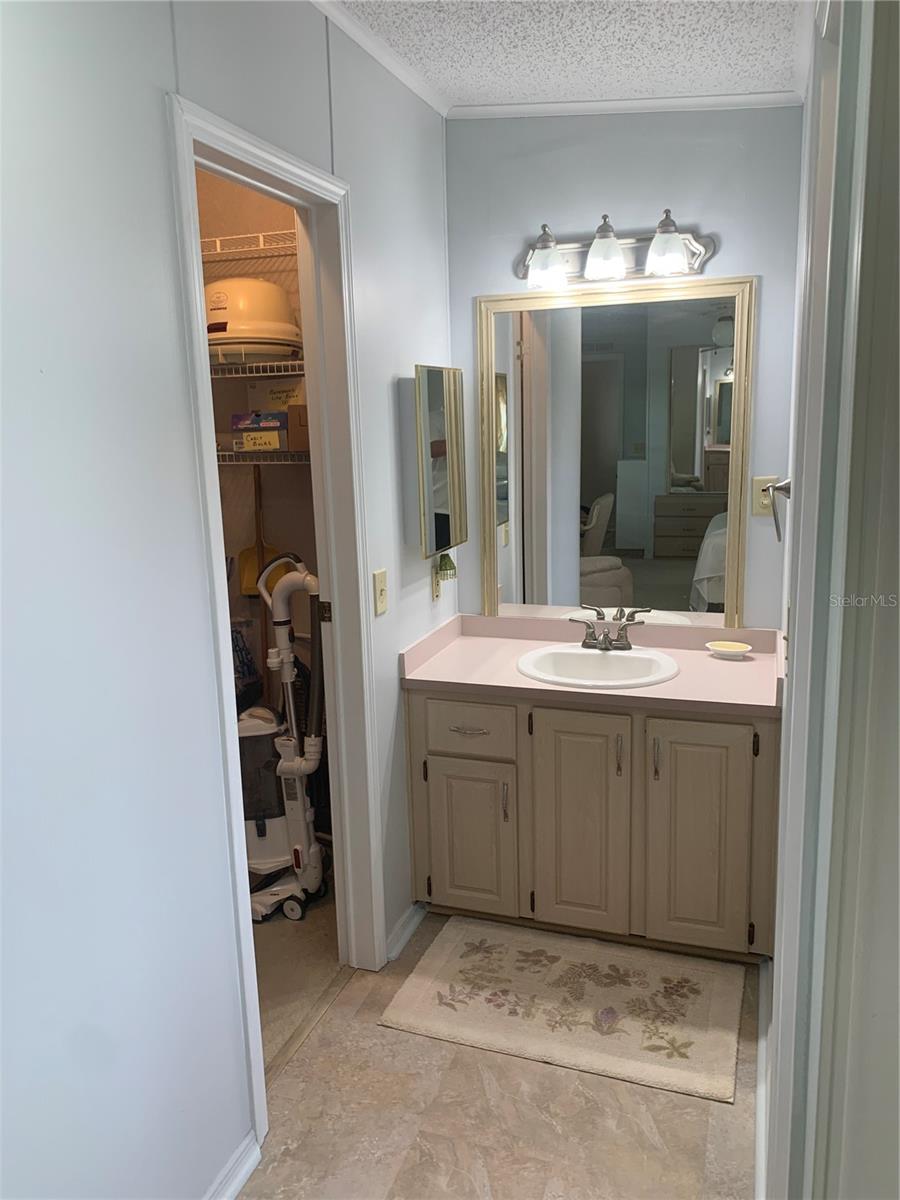 4995 MOUNT OLIVE SHORES DR