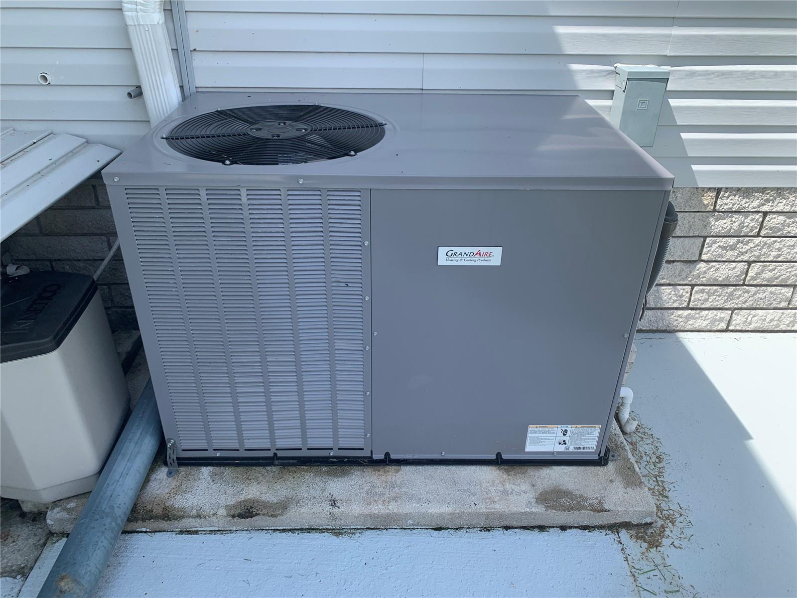 4995 MOUNT OLIVE SHORES DR