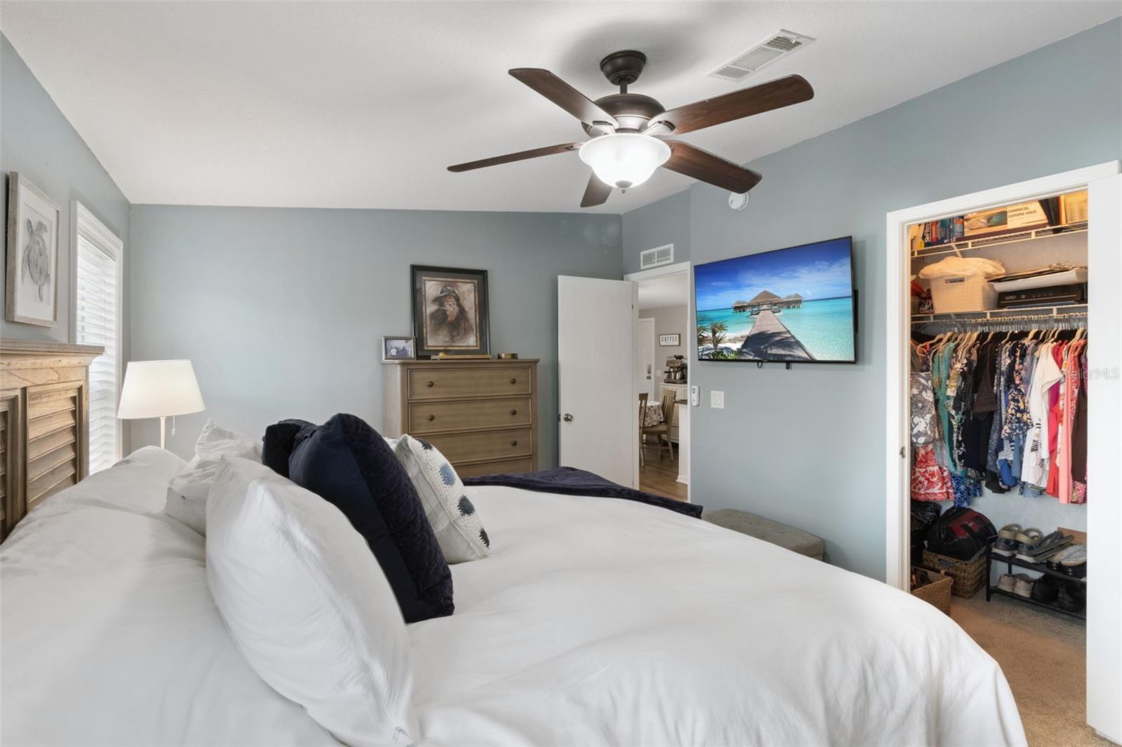 5185 ISLAND VIEW CIR N