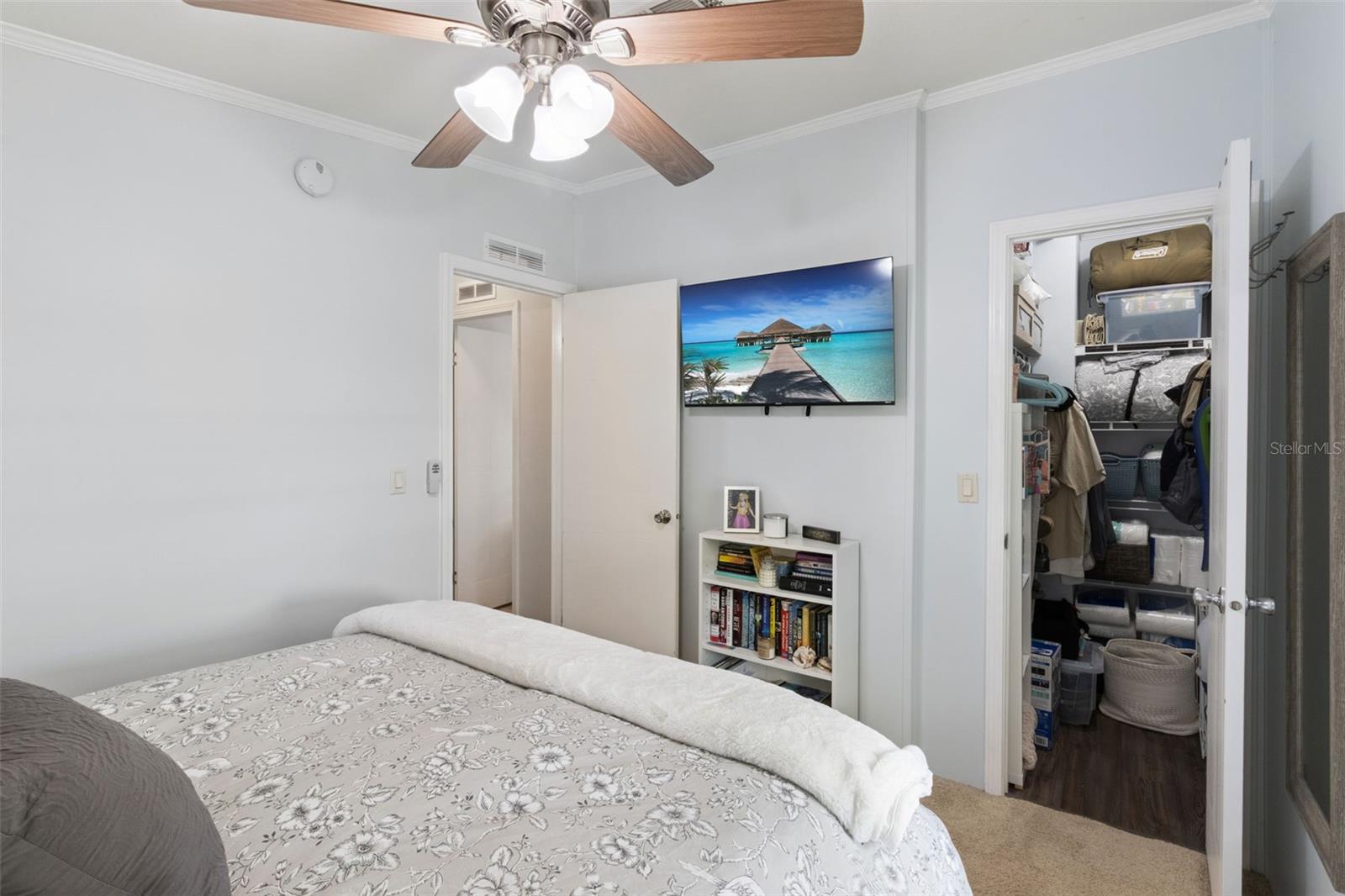 5185 ISLAND VIEW CIR N