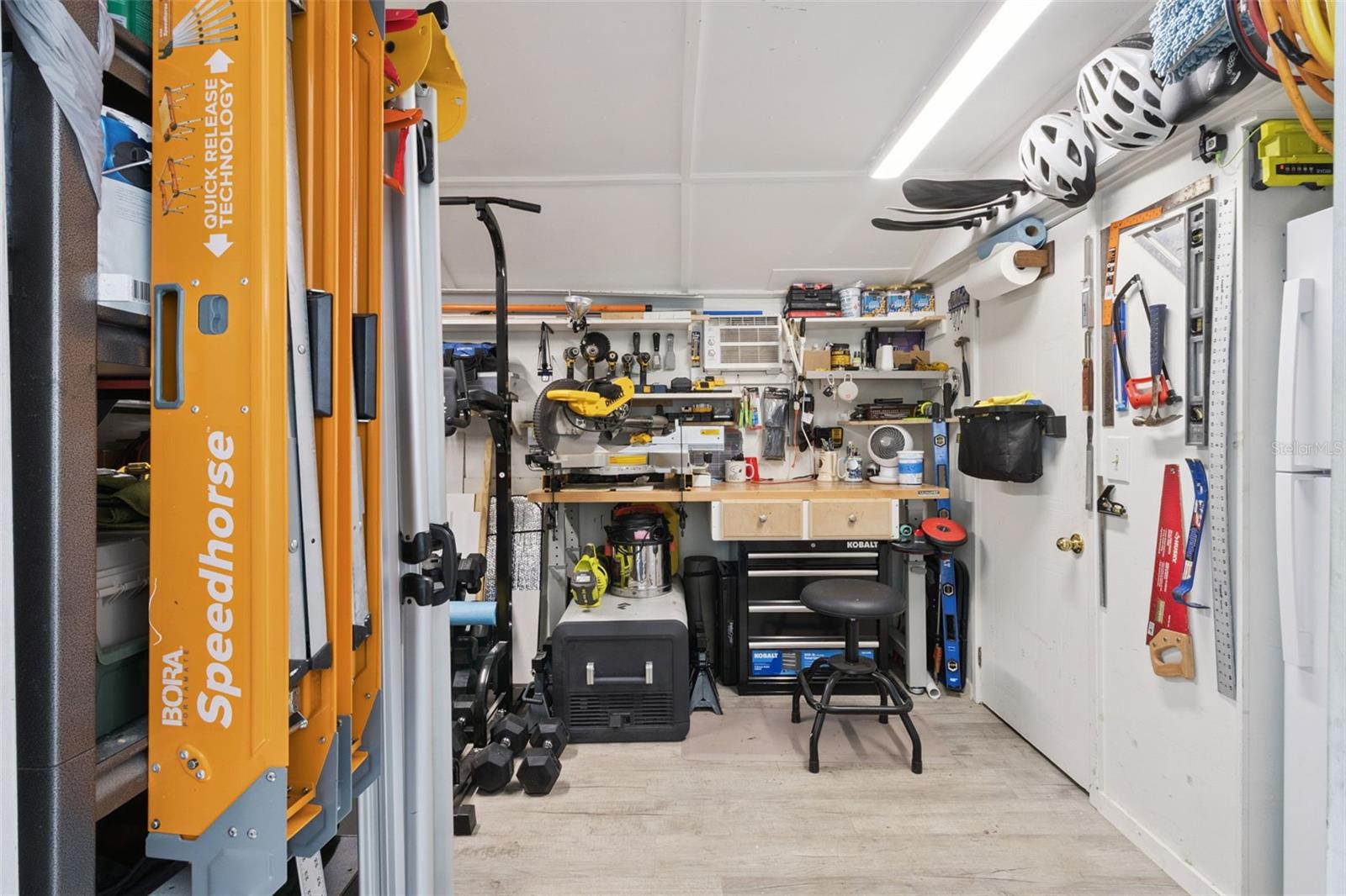 5185 ISLAND VIEW CIR N