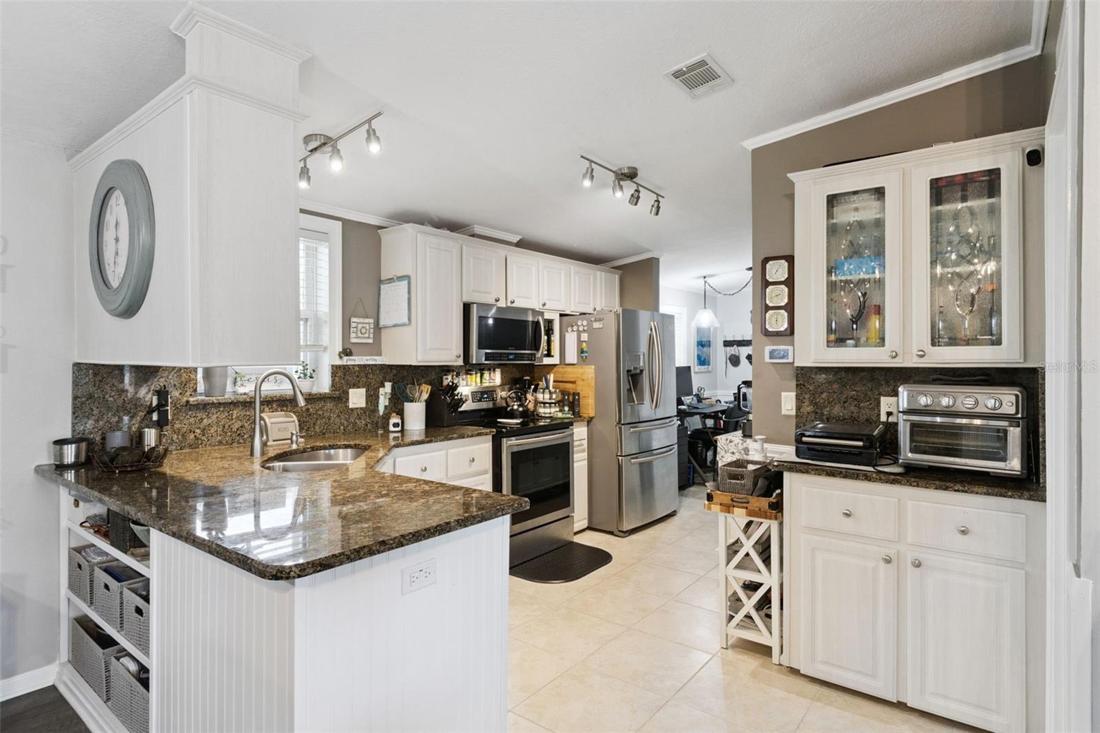 5185 ISLAND VIEW CIR N