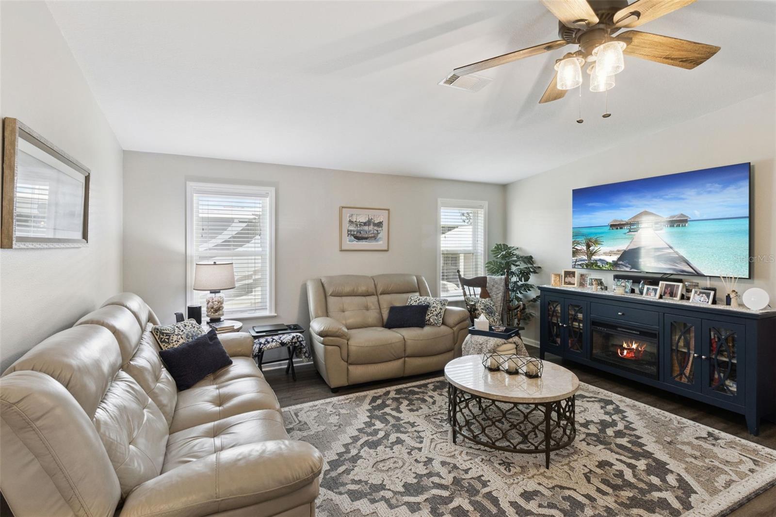 5185 ISLAND VIEW CIR N