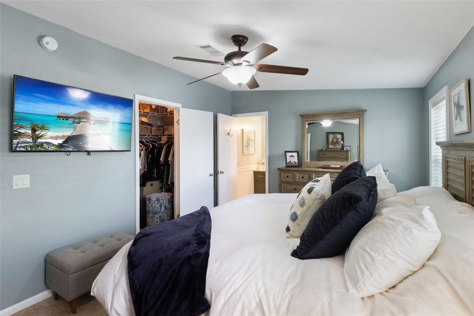 5185 ISLAND VIEW CIR N