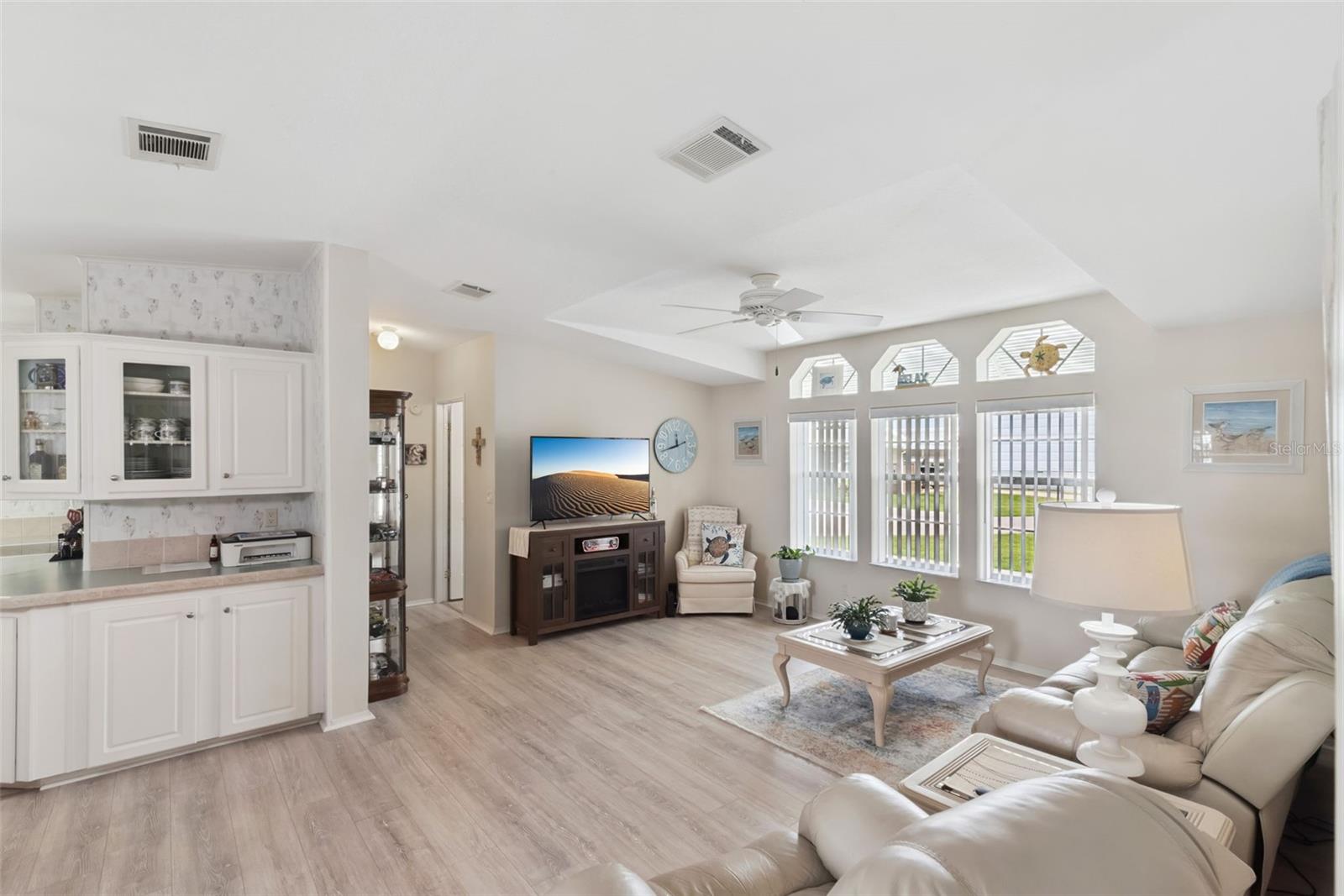5035 NORTHSHORE DR