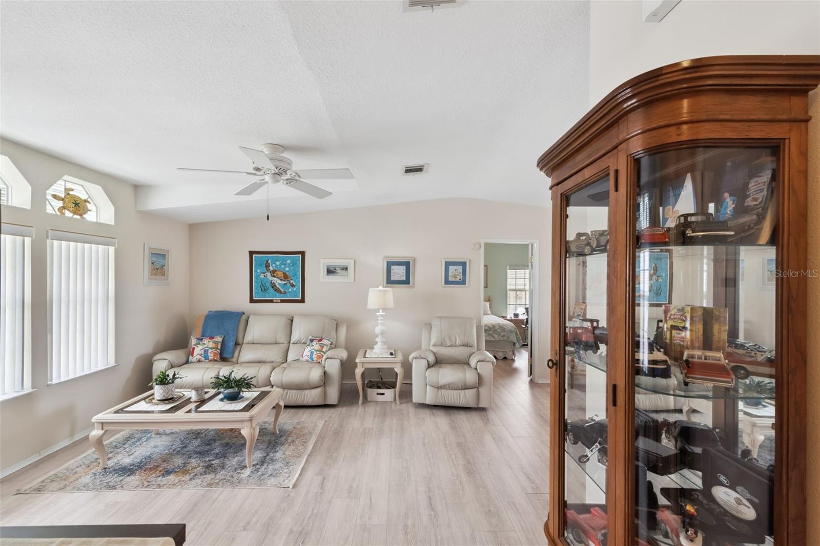 5035 NORTHSHORE DR
