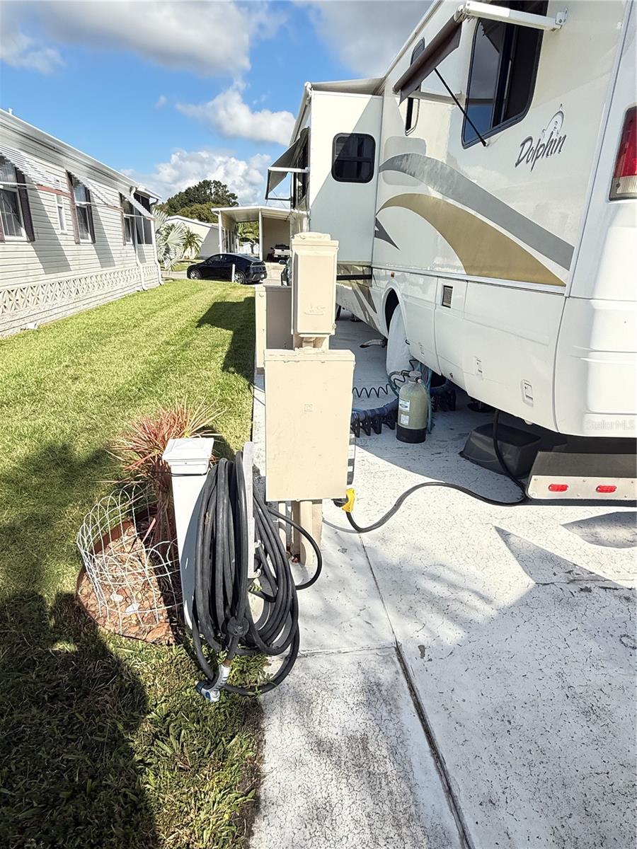 5245 ISLAND VIEW CIR N