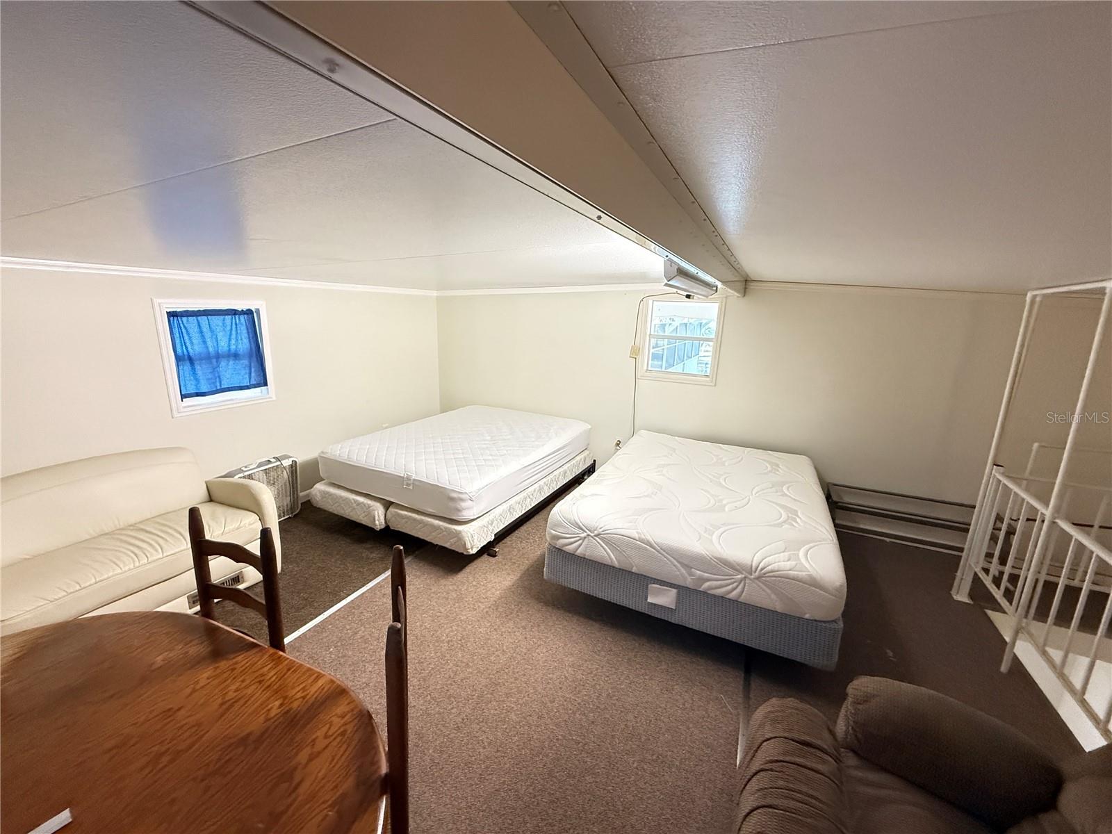 5207 ISLAND VIEW CIR S