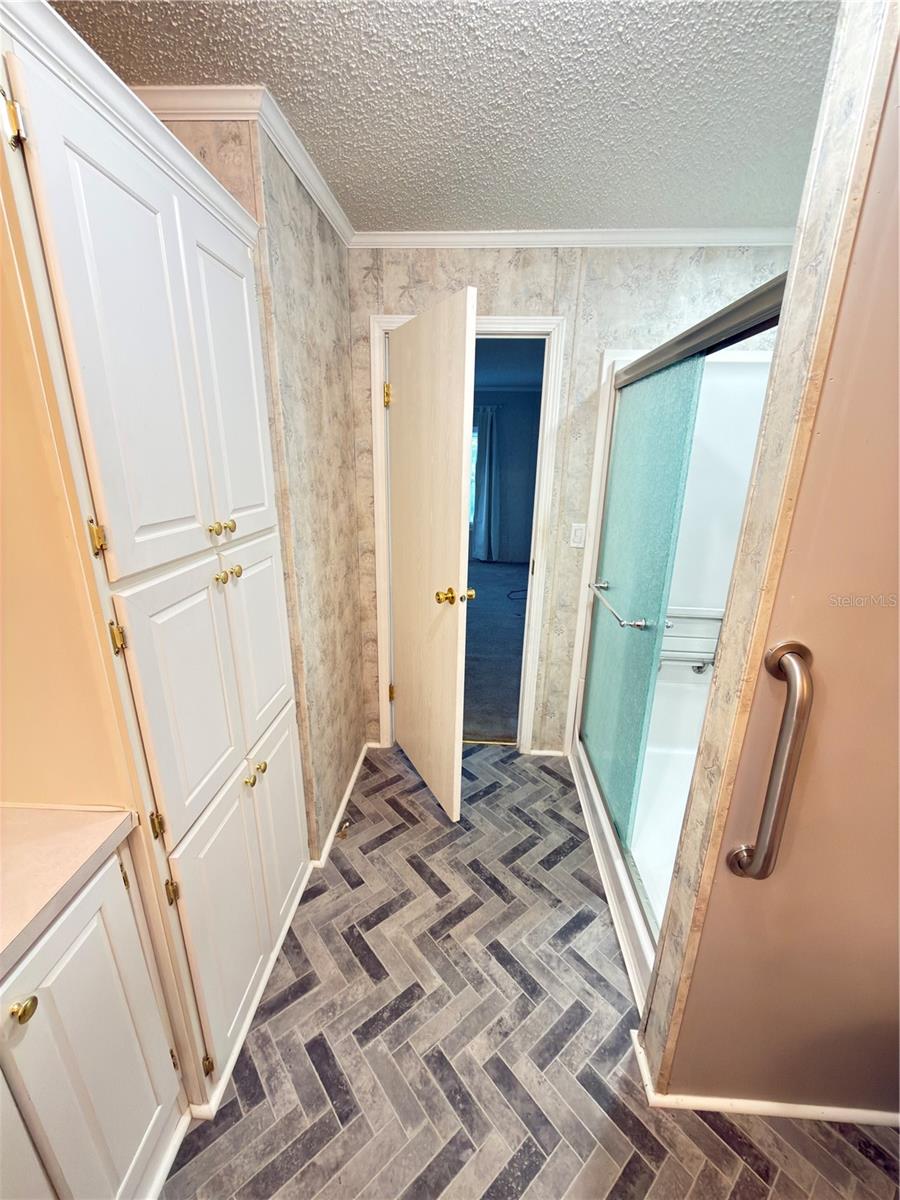 5207 ISLAND VIEW CIR S