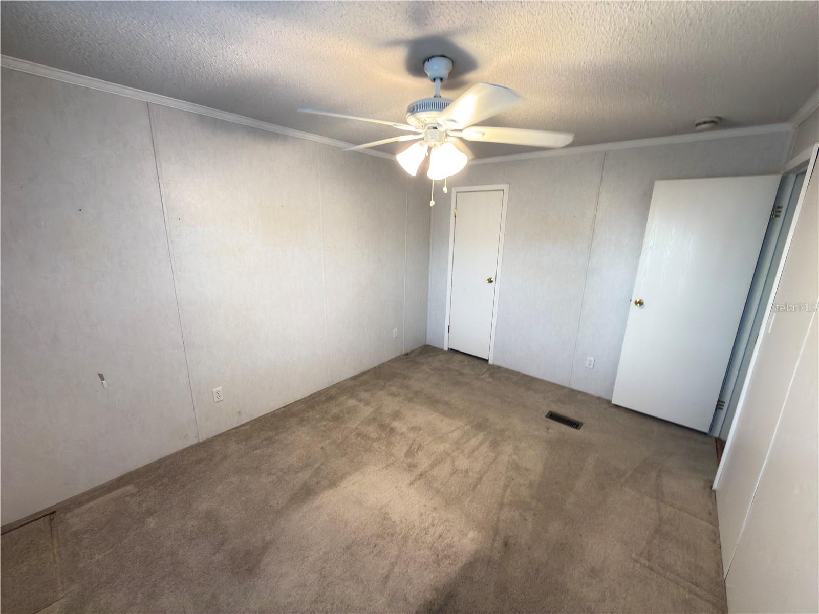 5207 ISLAND VIEW CIR S