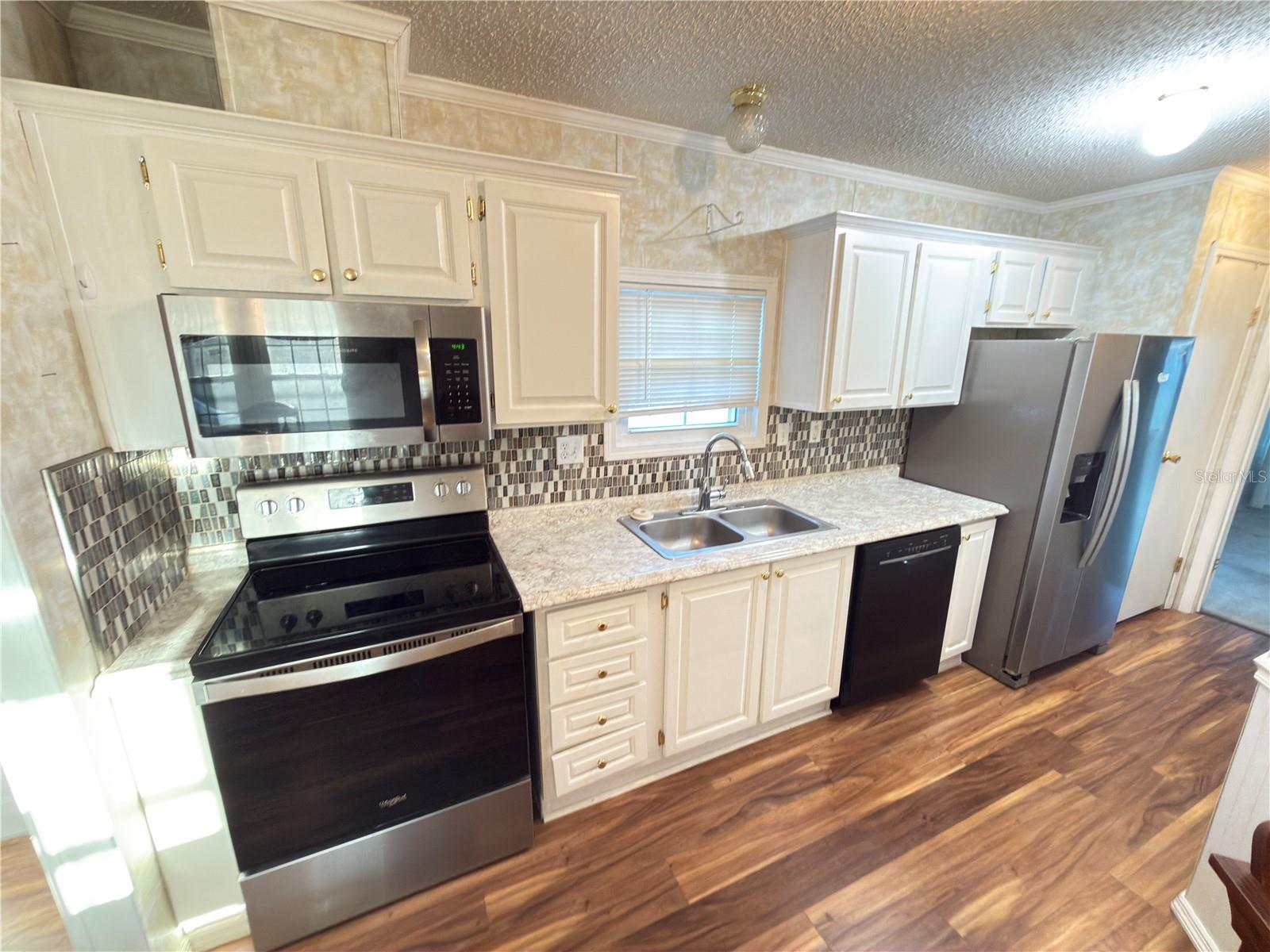 5207 ISLAND VIEW CIR S