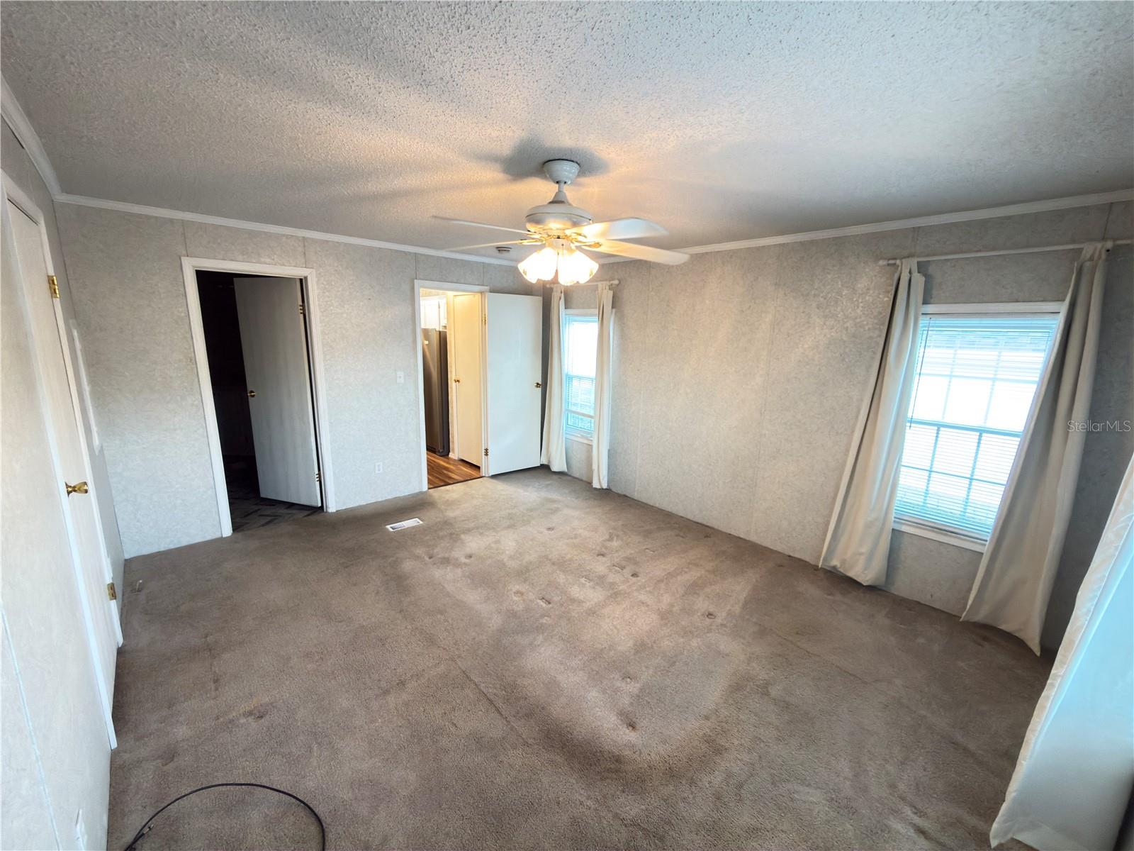 5207 ISLAND VIEW CIR S