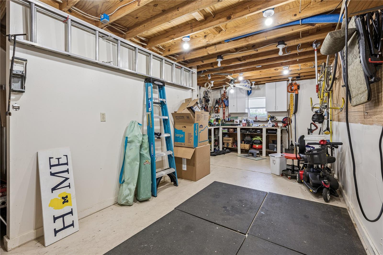 5226 ISLAND VIEW CIR N