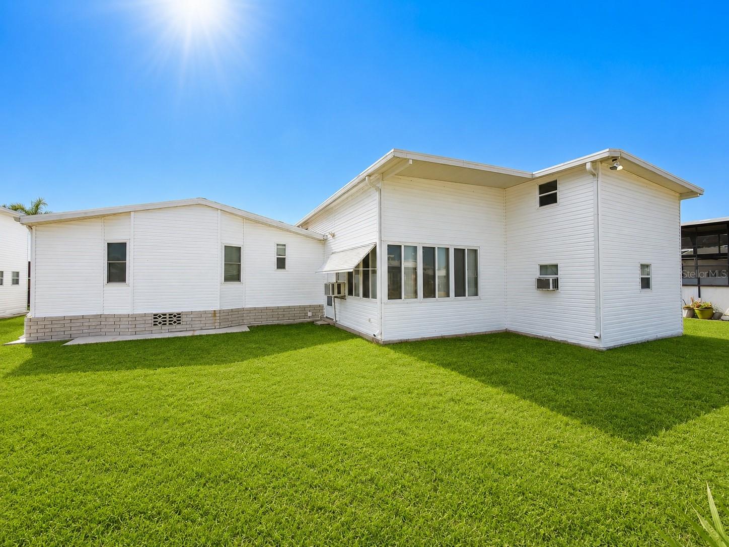 5122 SOUTHSHORE DR
