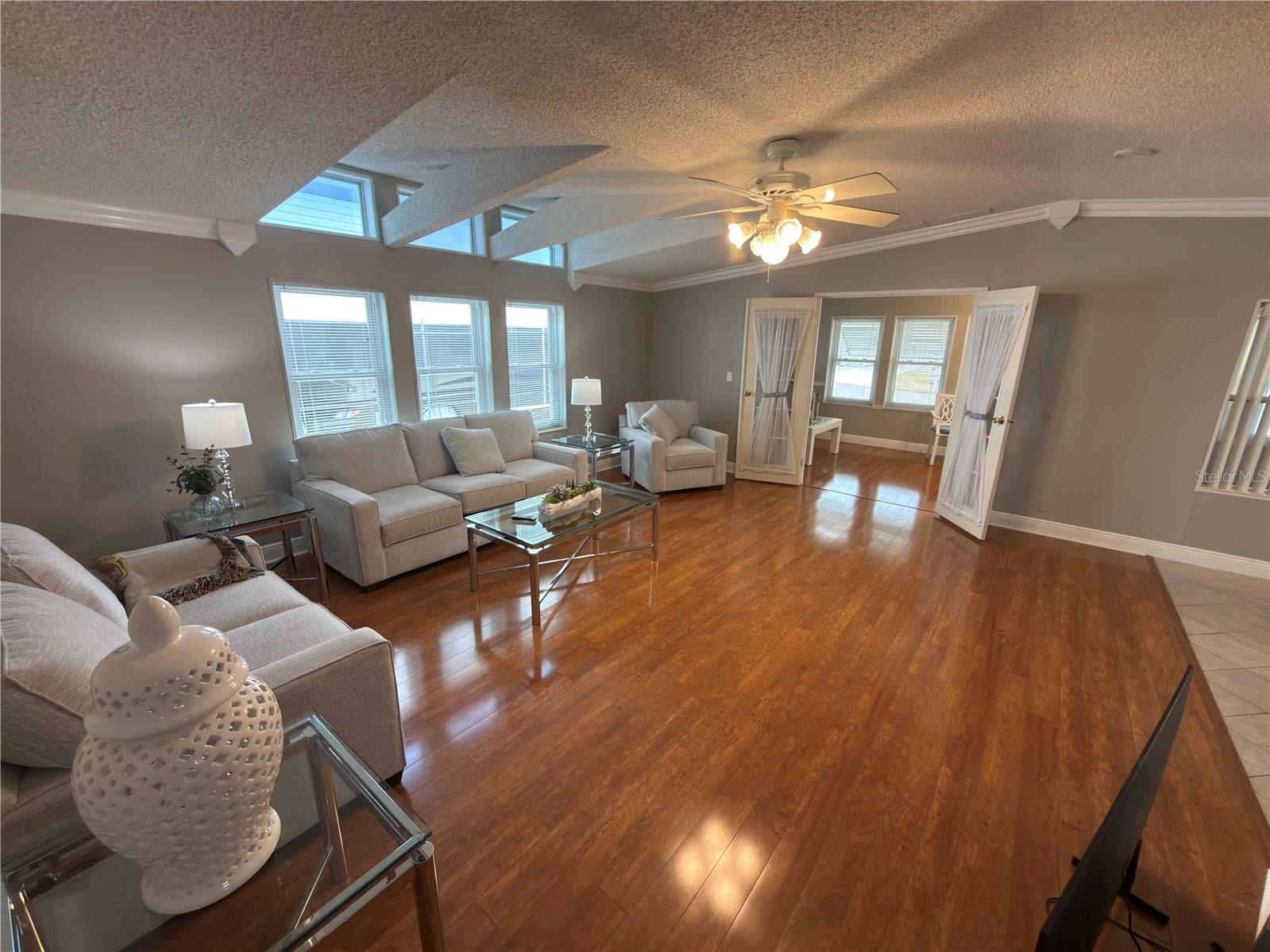 5122 SOUTHSHORE DR