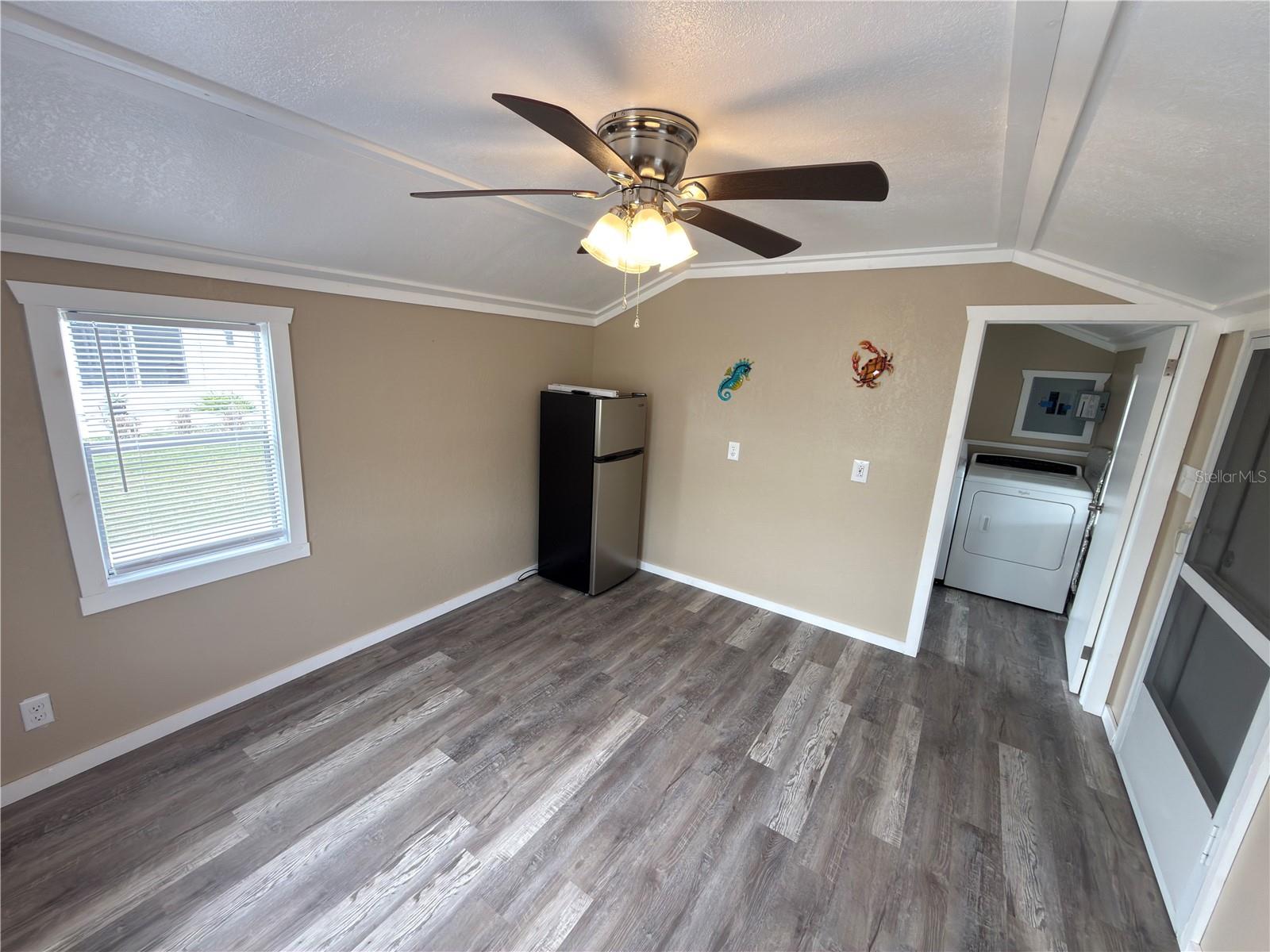 5073 SHORE LINE DR