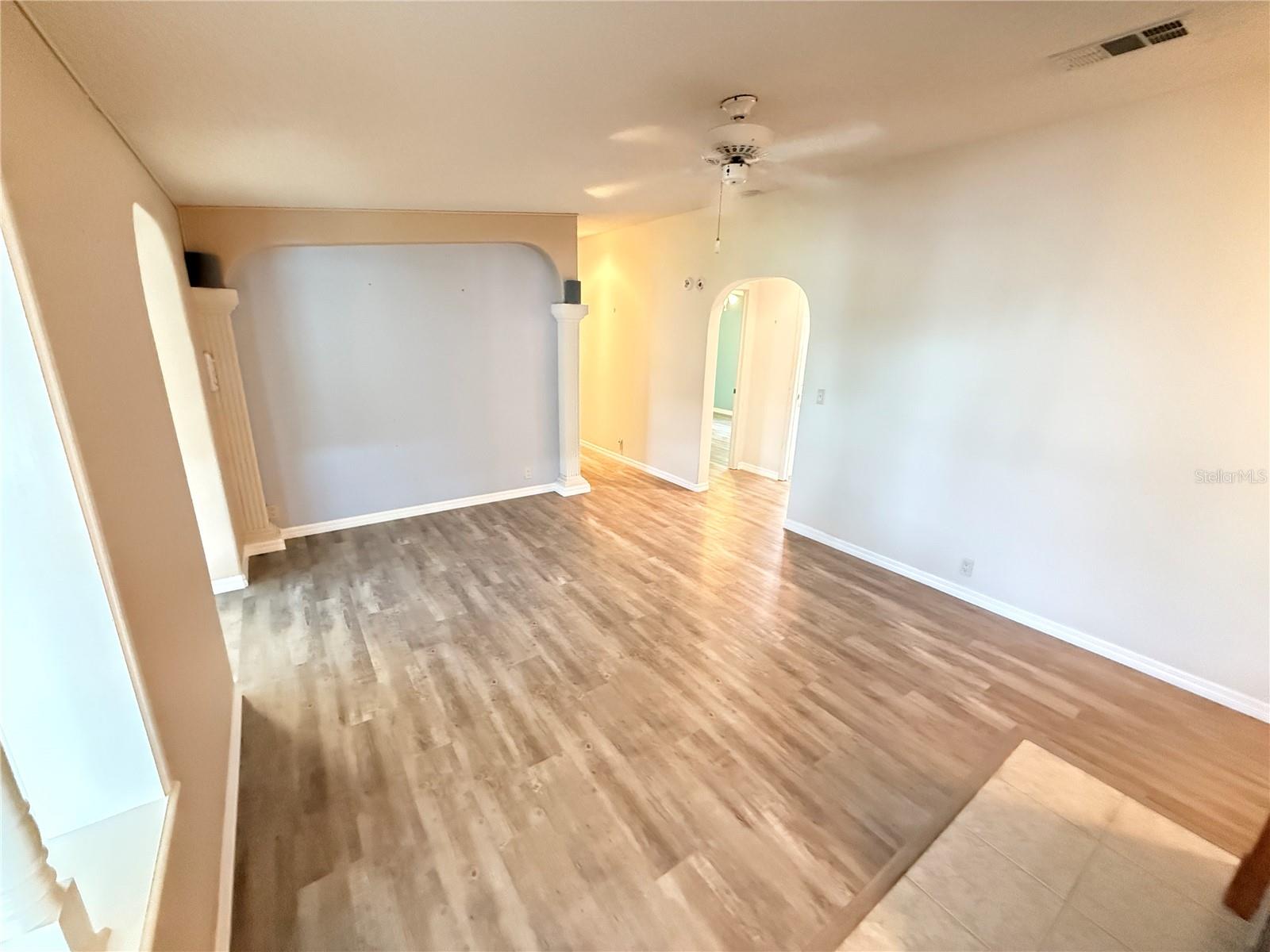 5274 ISLAND VIEW CIR N