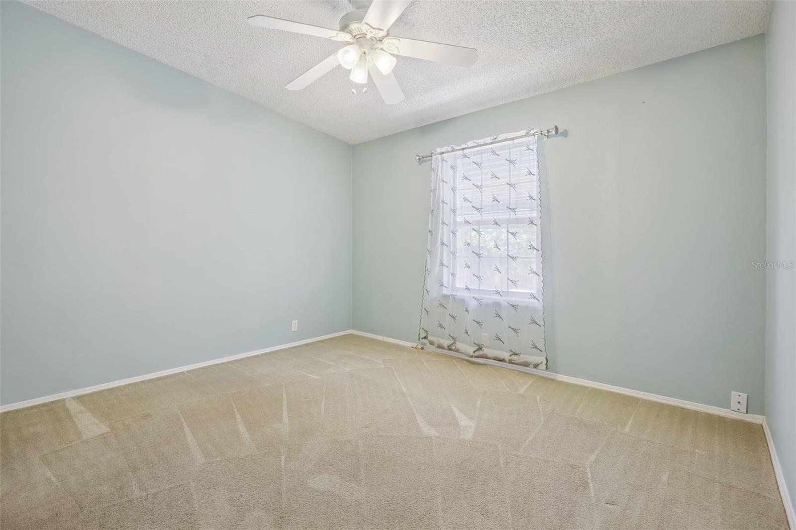 5274 ISLAND VIEW CIR N