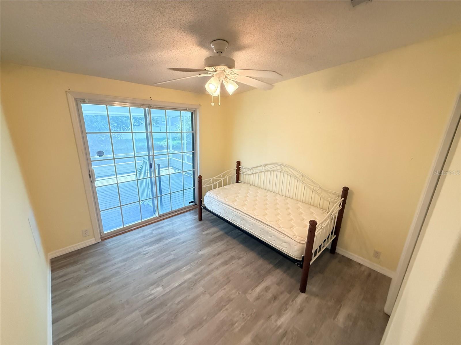 5274 ISLAND VIEW CIR N