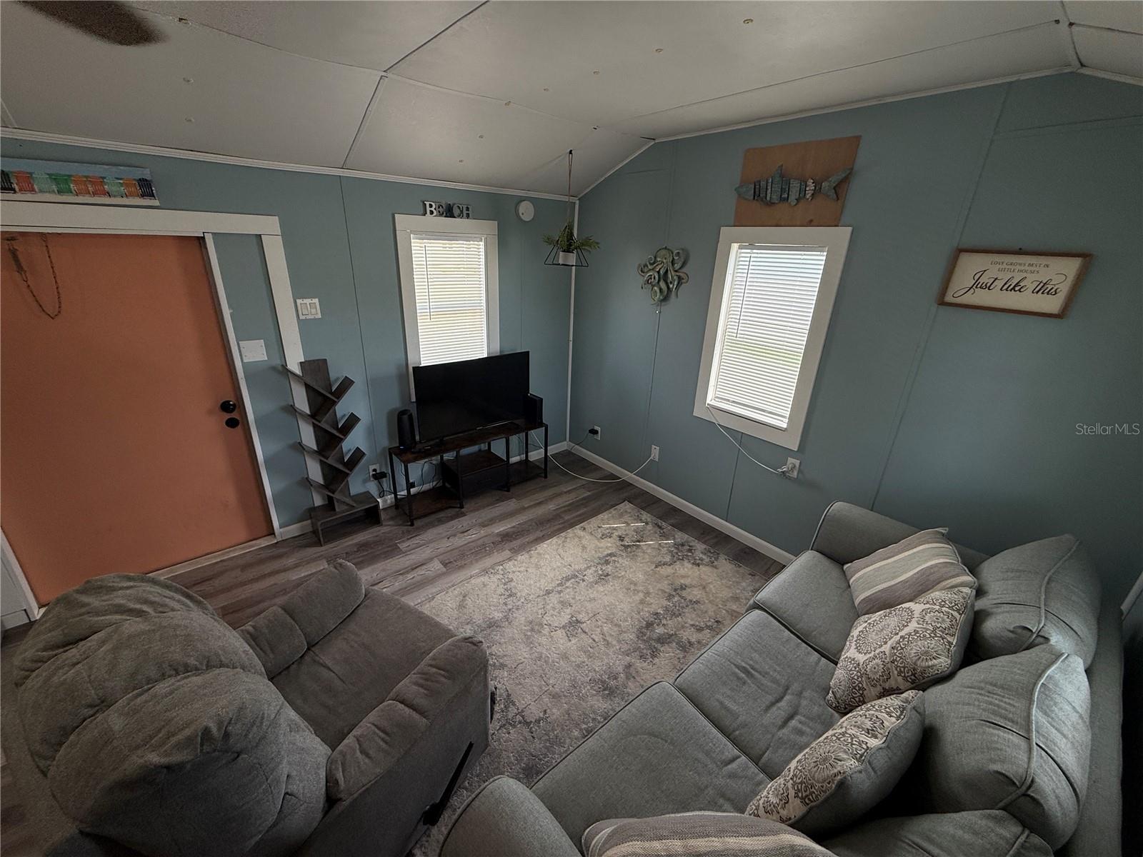 5147 ISLAND VIEW CIR S