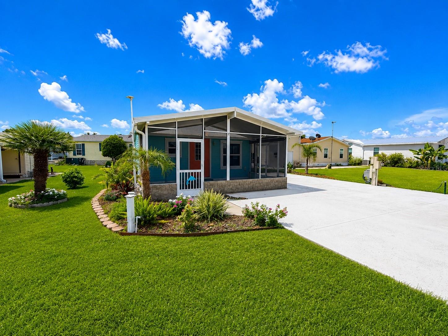 5245 ISLAND VIEW CIR N