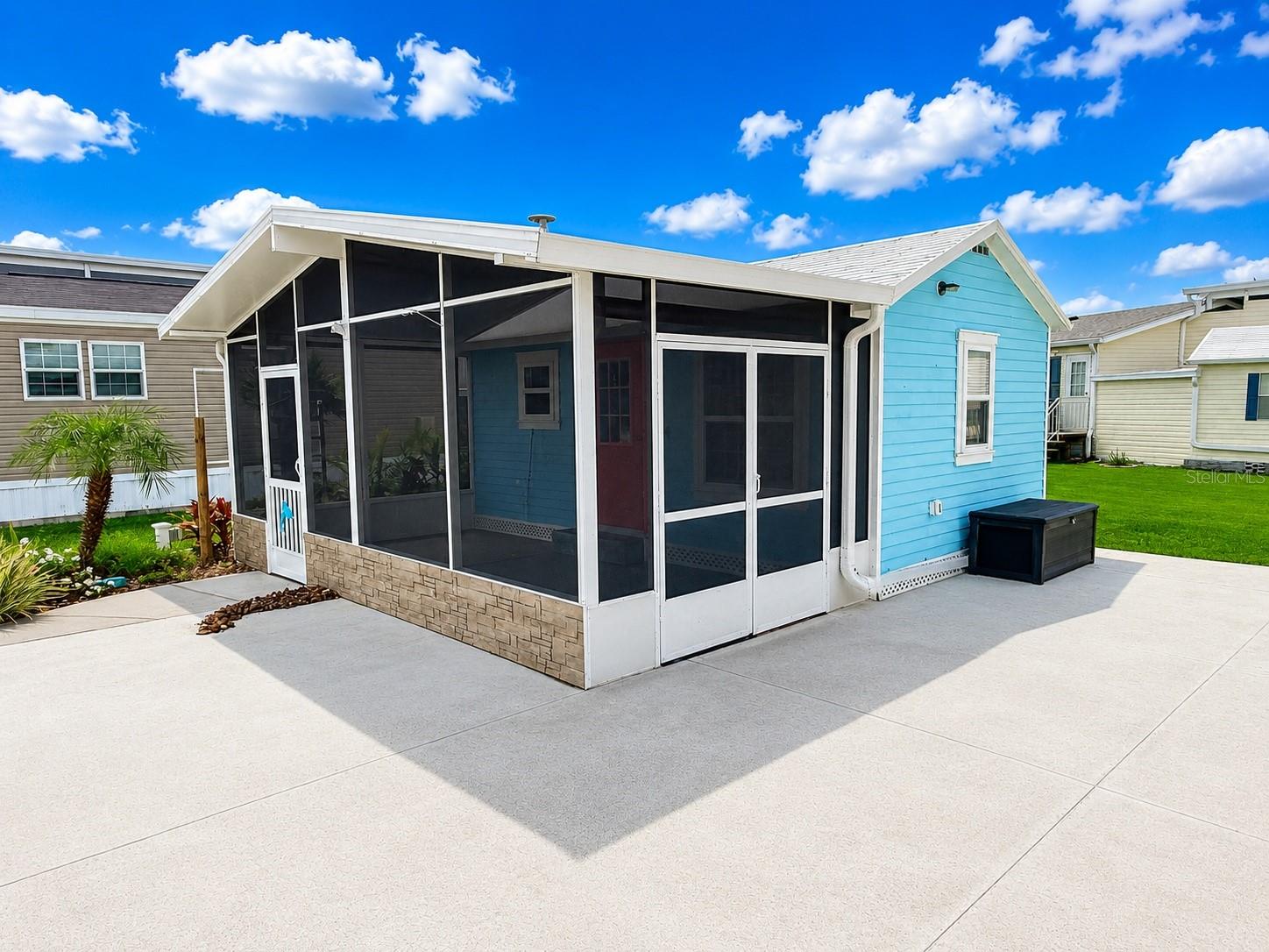 5245 ISLAND VIEW CIR N
