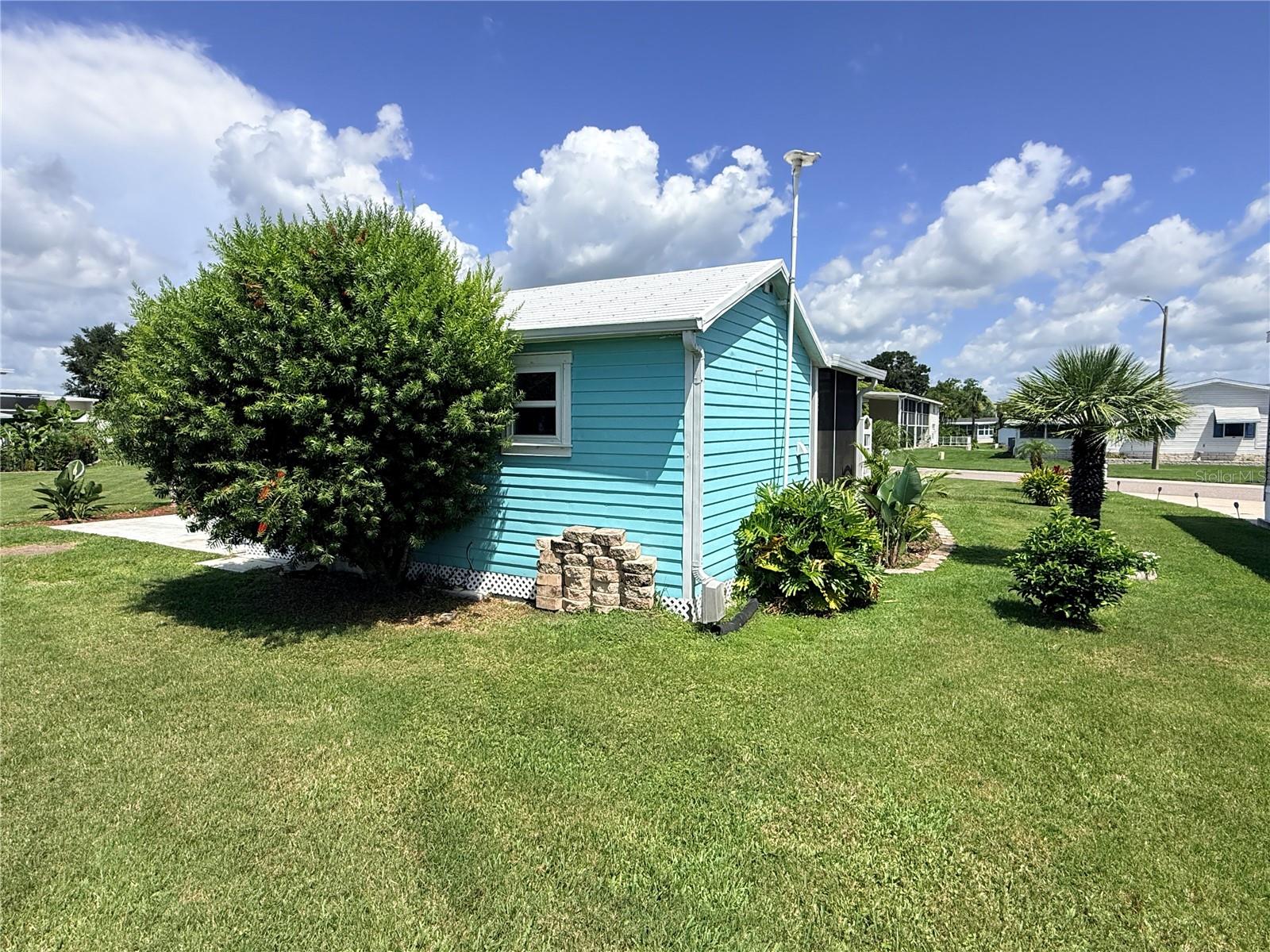 5245 ISLAND VIEW CIR N