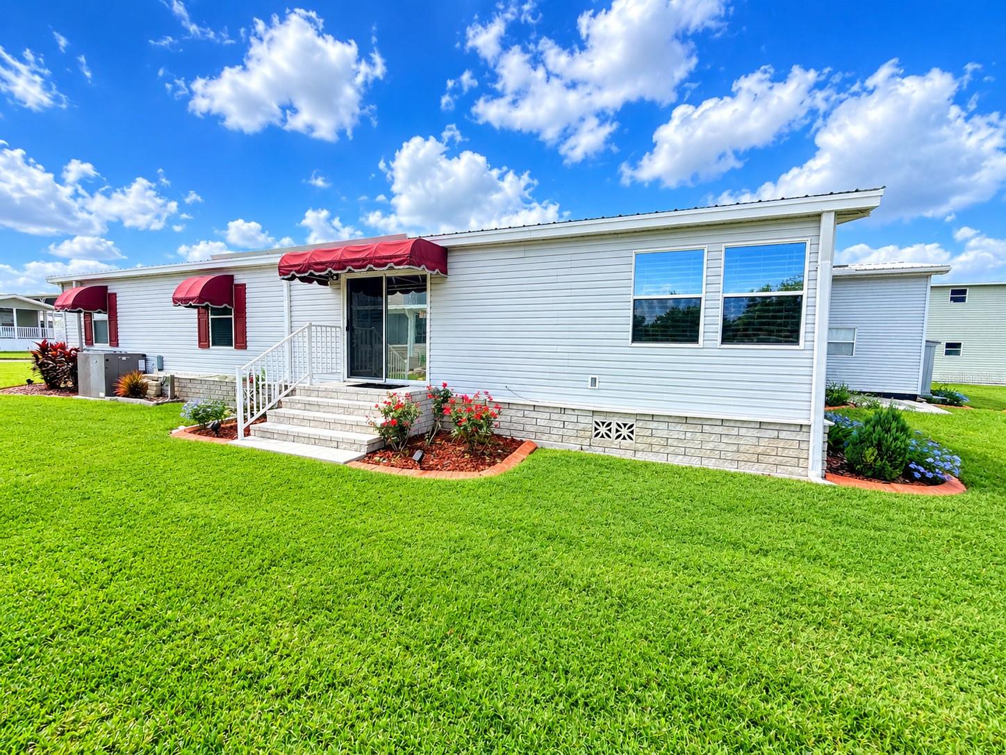 5214 ISLAND VIEW CIR N