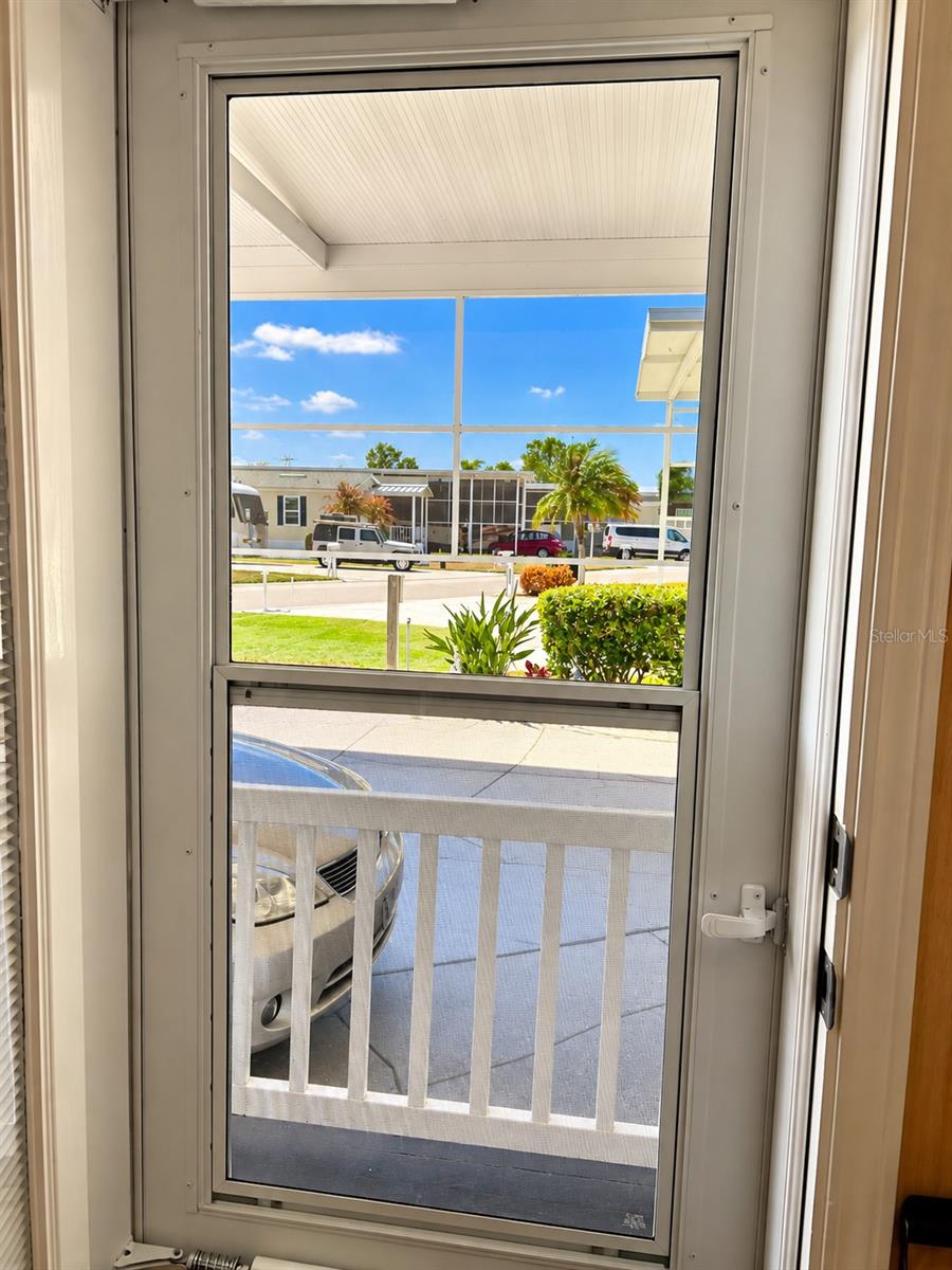 5214 ISLAND VIEW CIR N