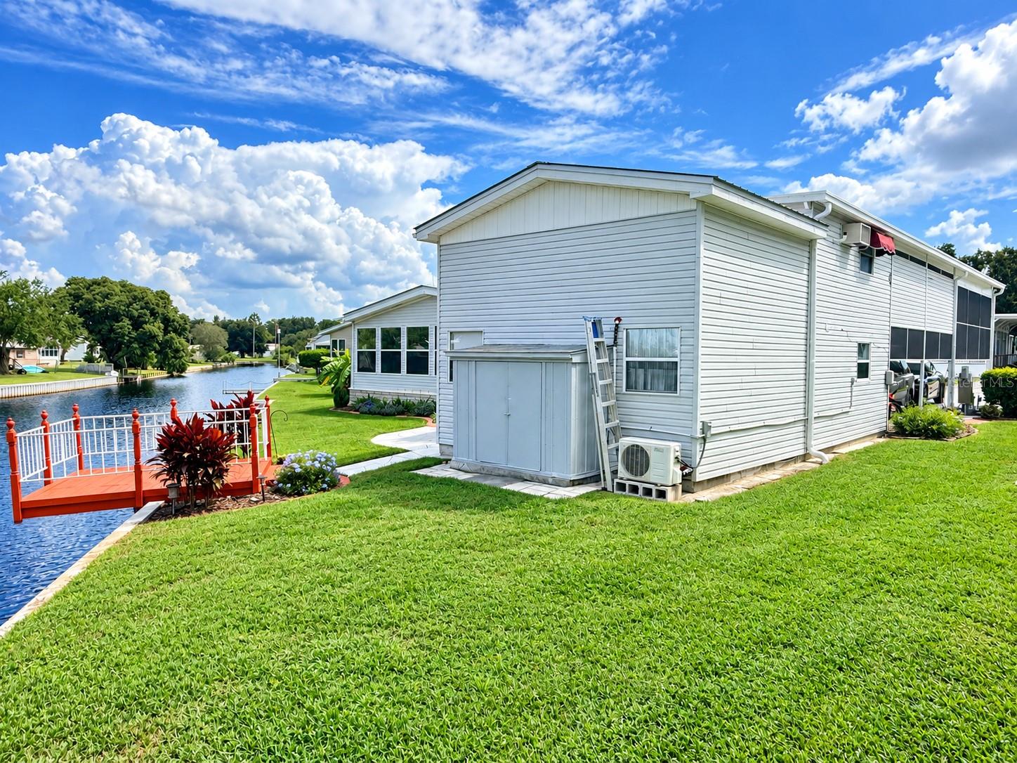 5214 ISLAND VIEW CIR N