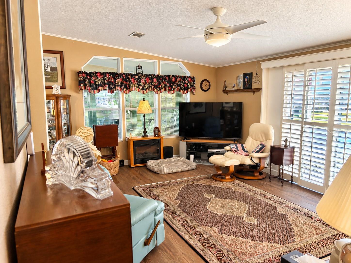 5214 ISLAND VIEW CIR N